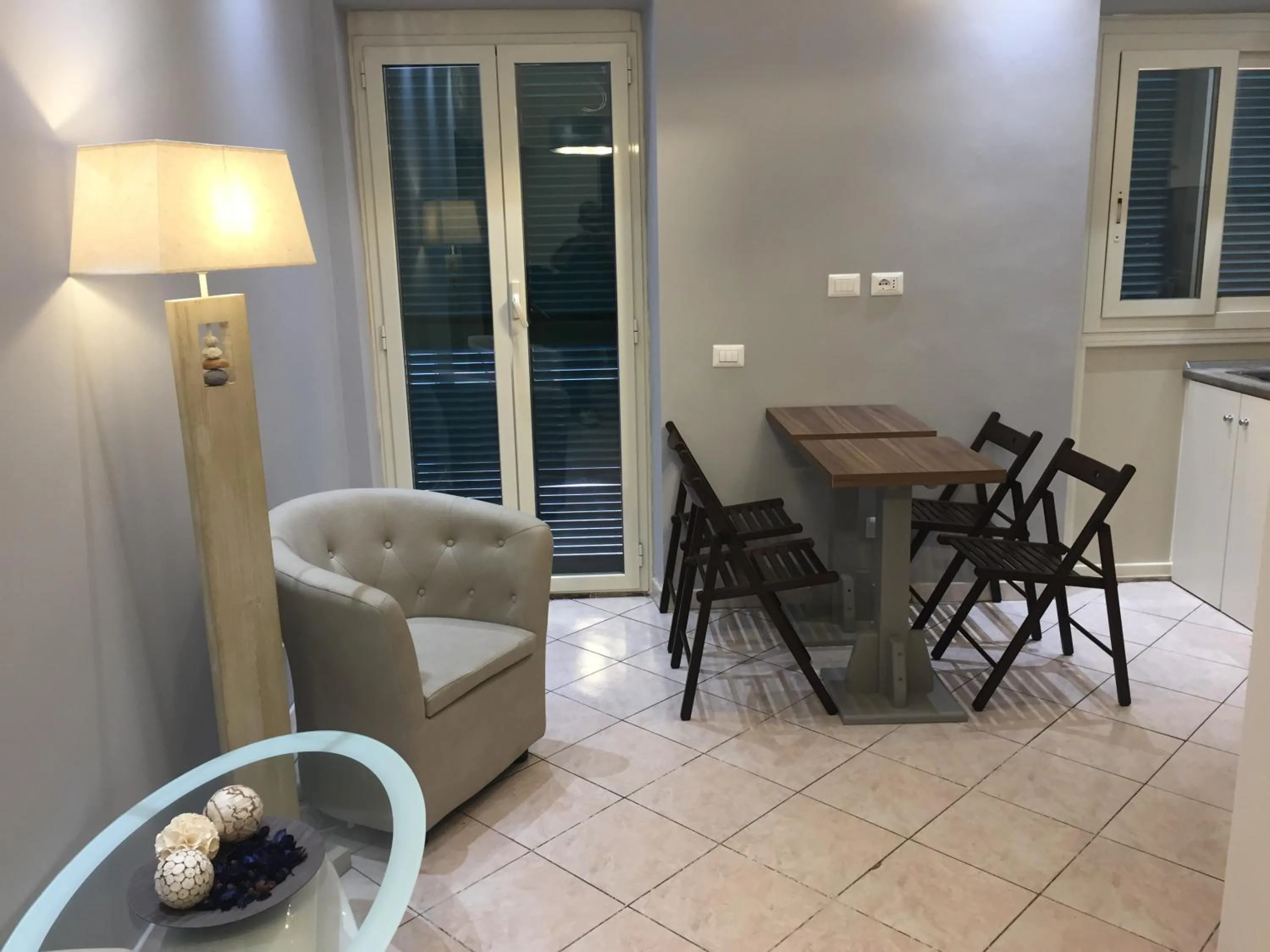 Seating area in Bakirooms