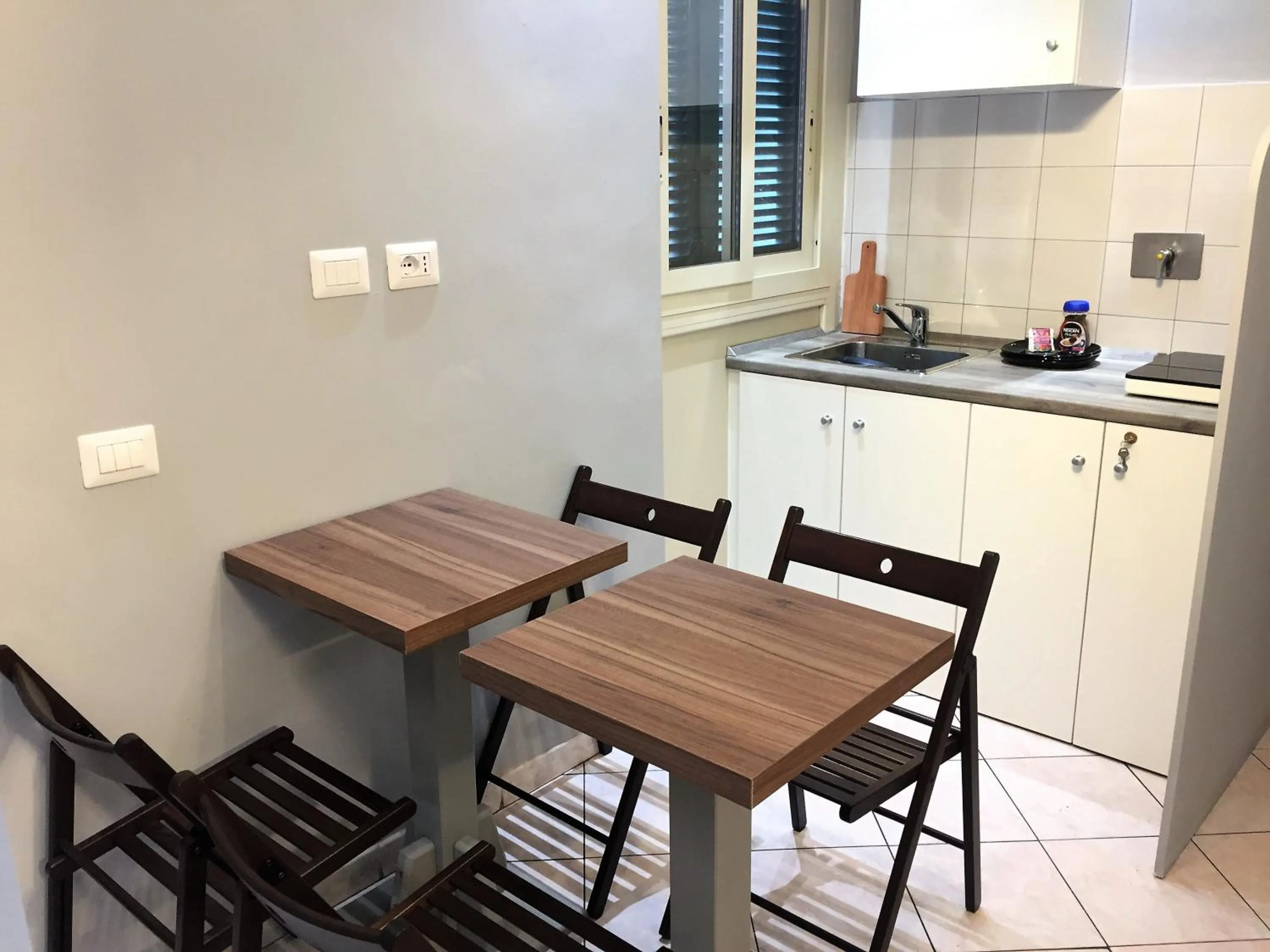 Kitchen or kitchenette in Bakirooms
