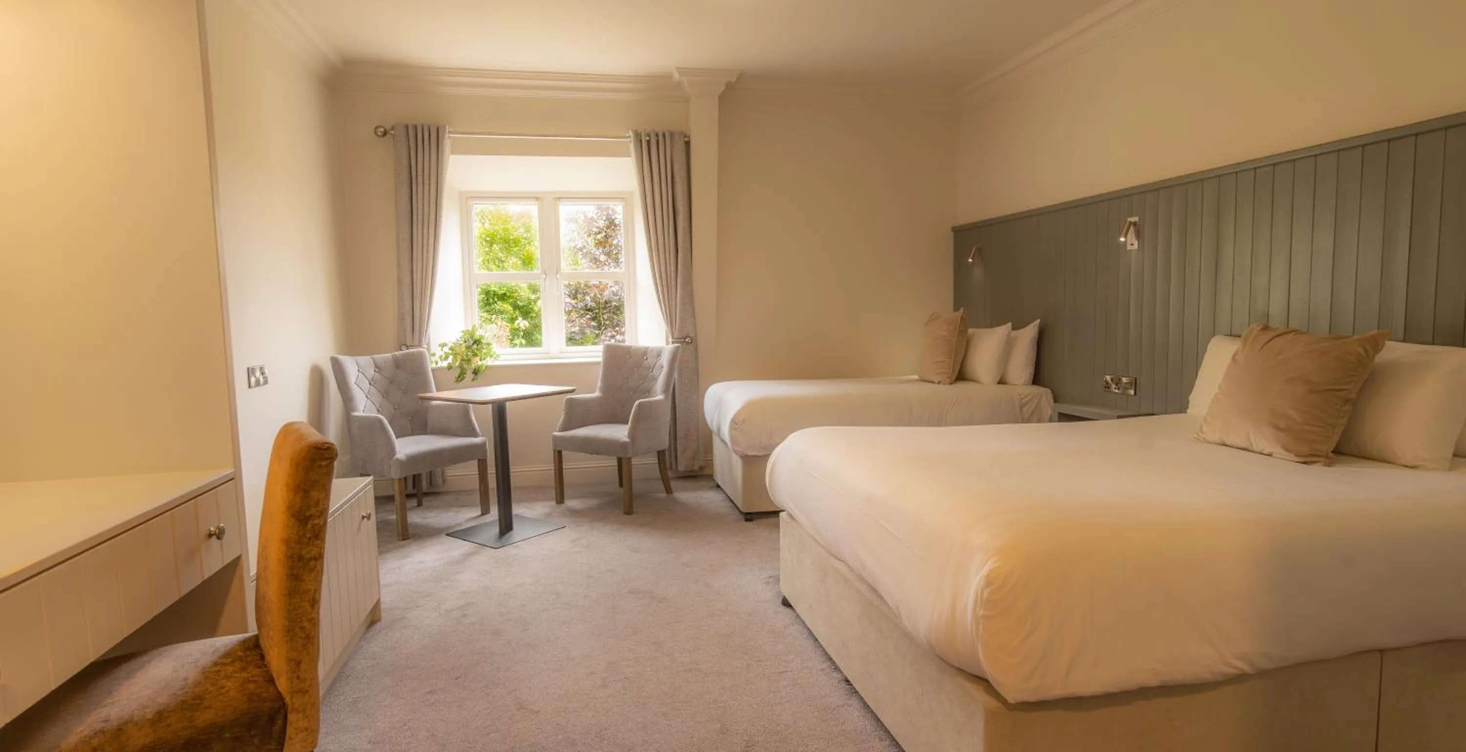 Bedroom, Bed in Abbey Court