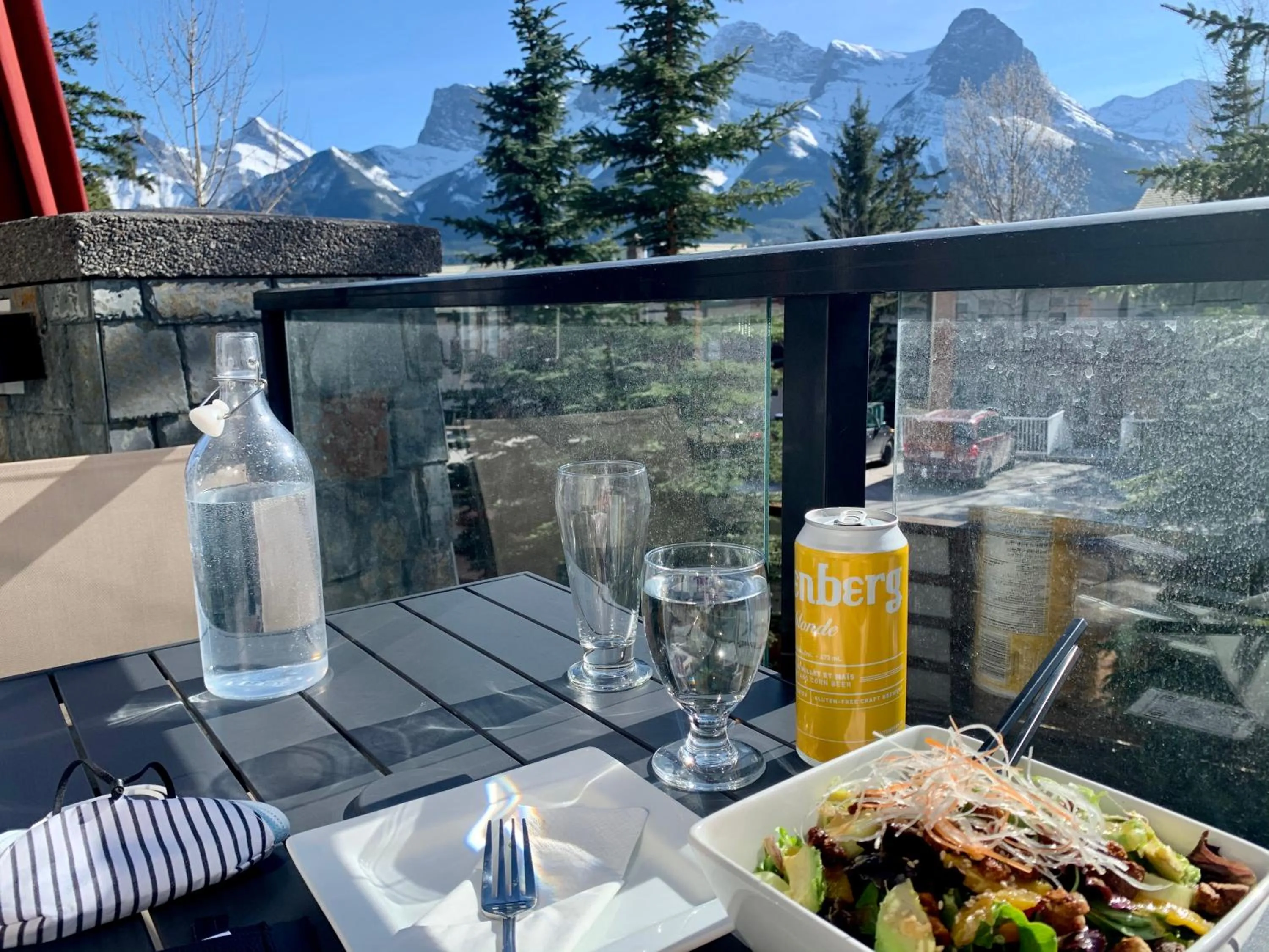 Restaurant/places to eat in Heavenly Mountain Condo managed by Little Sister Getaways