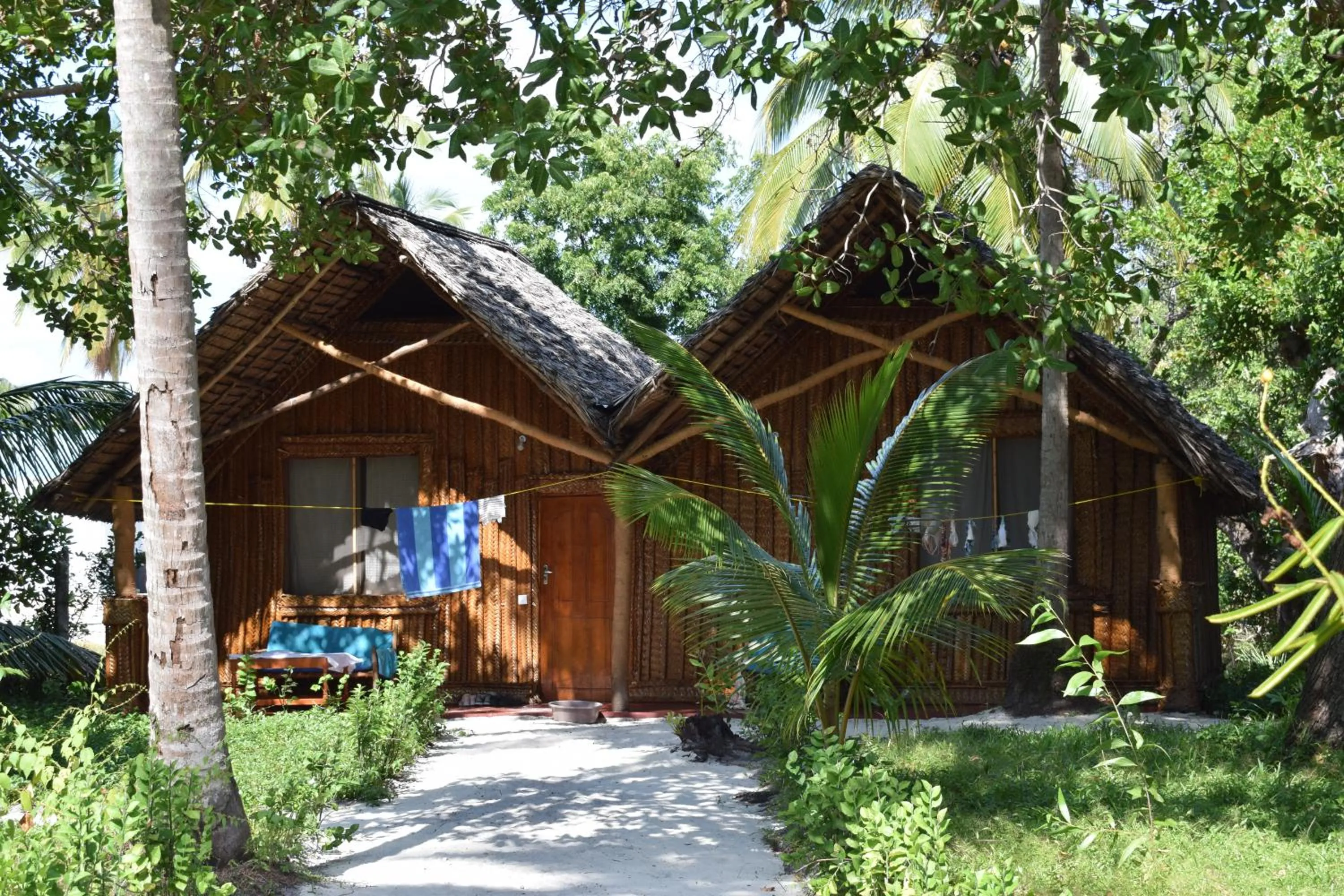 Juani beach bungalows