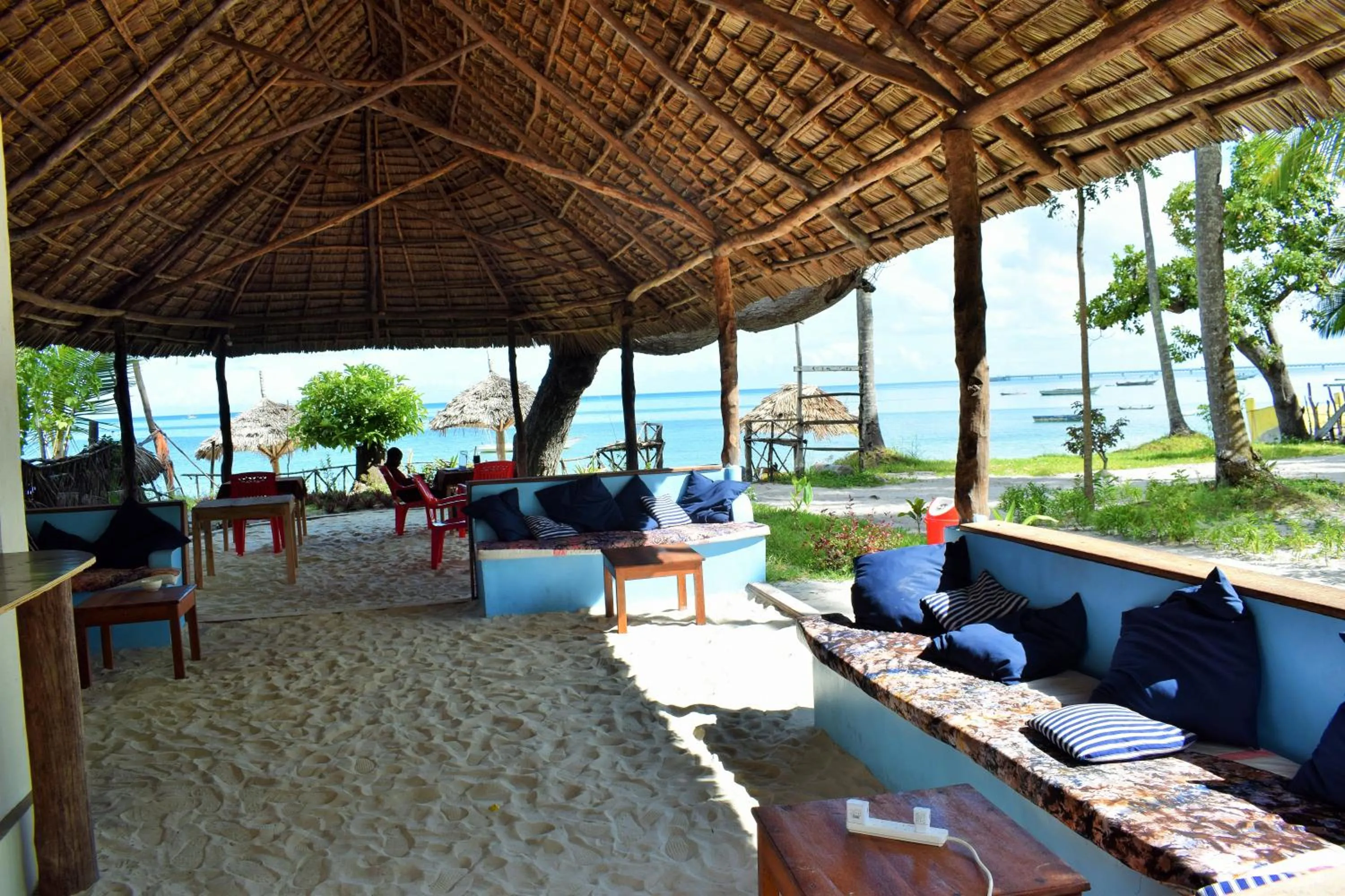 Restaurant/places to eat in Juani beach bungalows