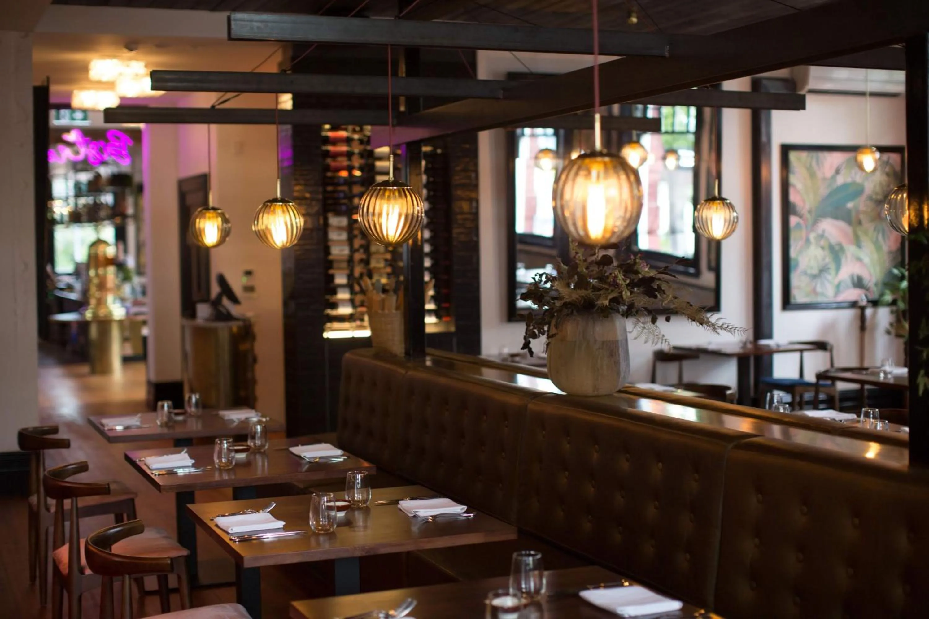 Restaurant/places to eat in Clarence Boutique Hotel