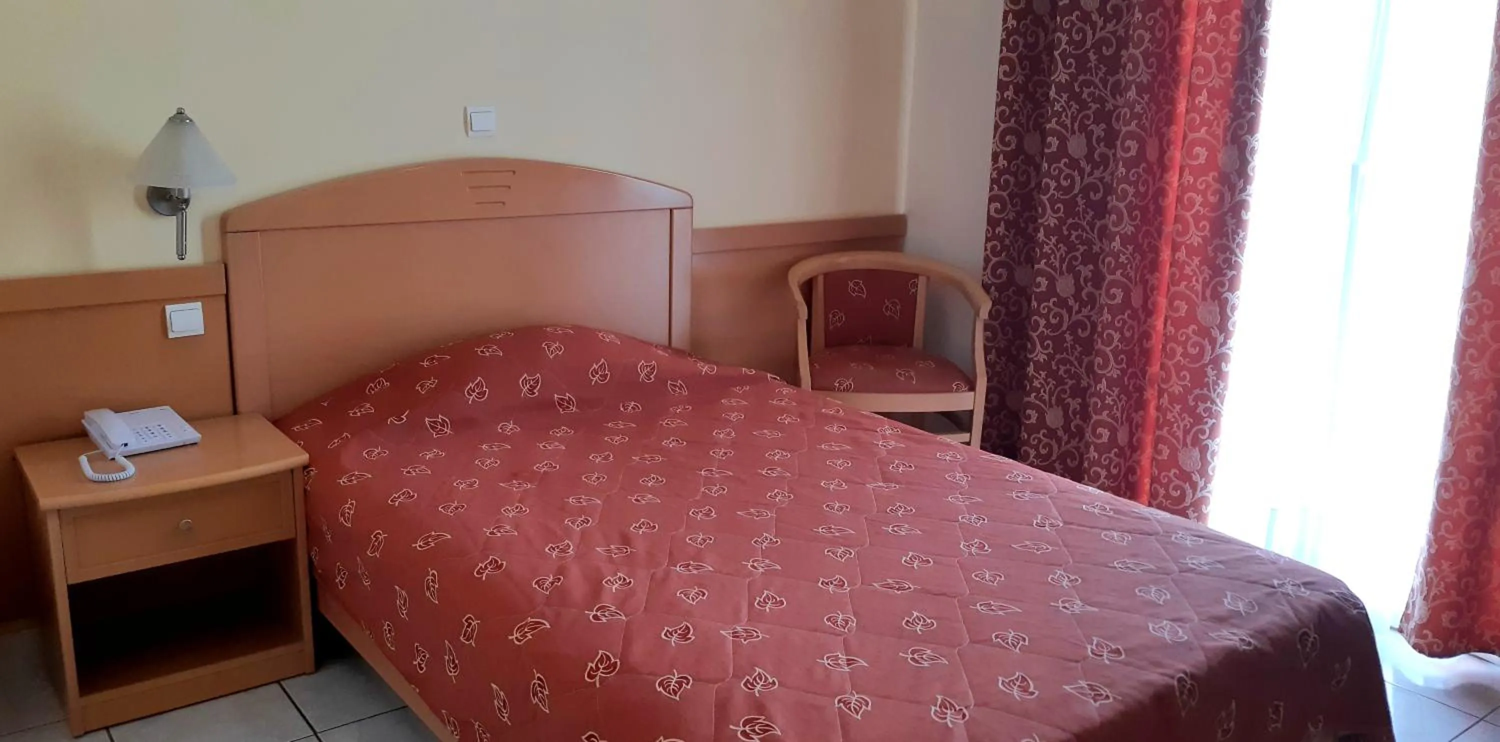 Bedroom in Hotel Tolo