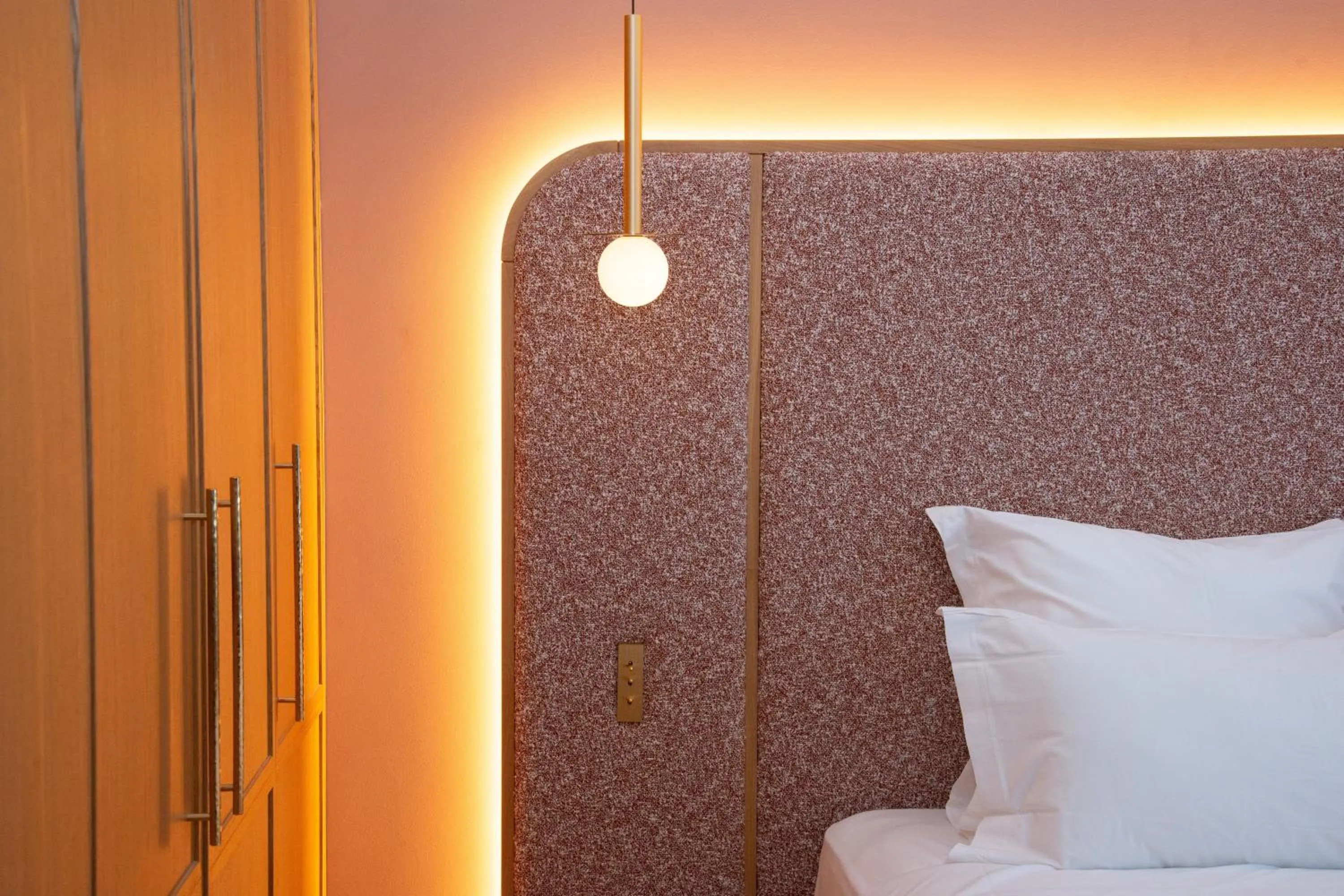 Bed in Hotel Brin d'Azur - Saint Tropez