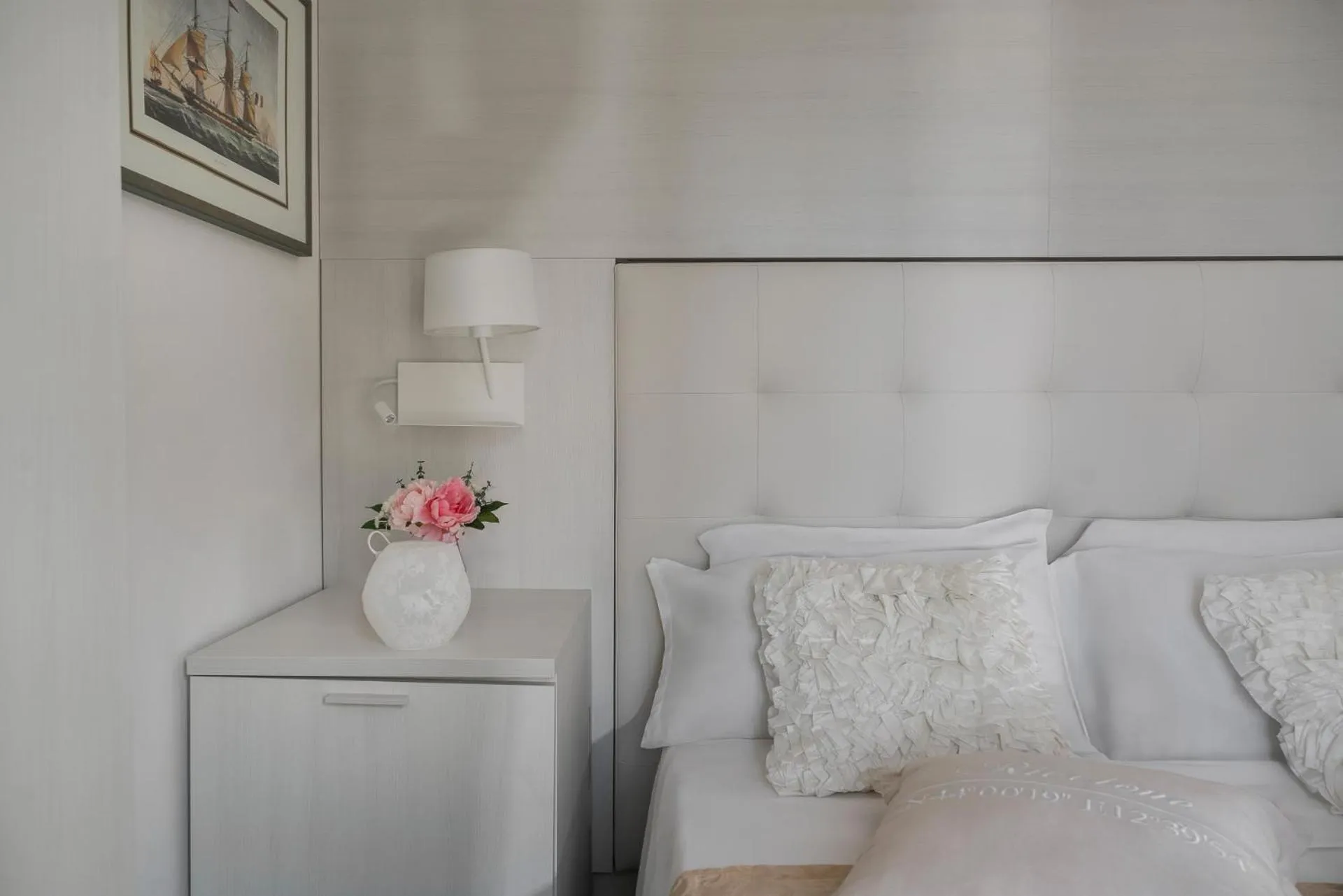 Bed in Hotel Ca' Bianca