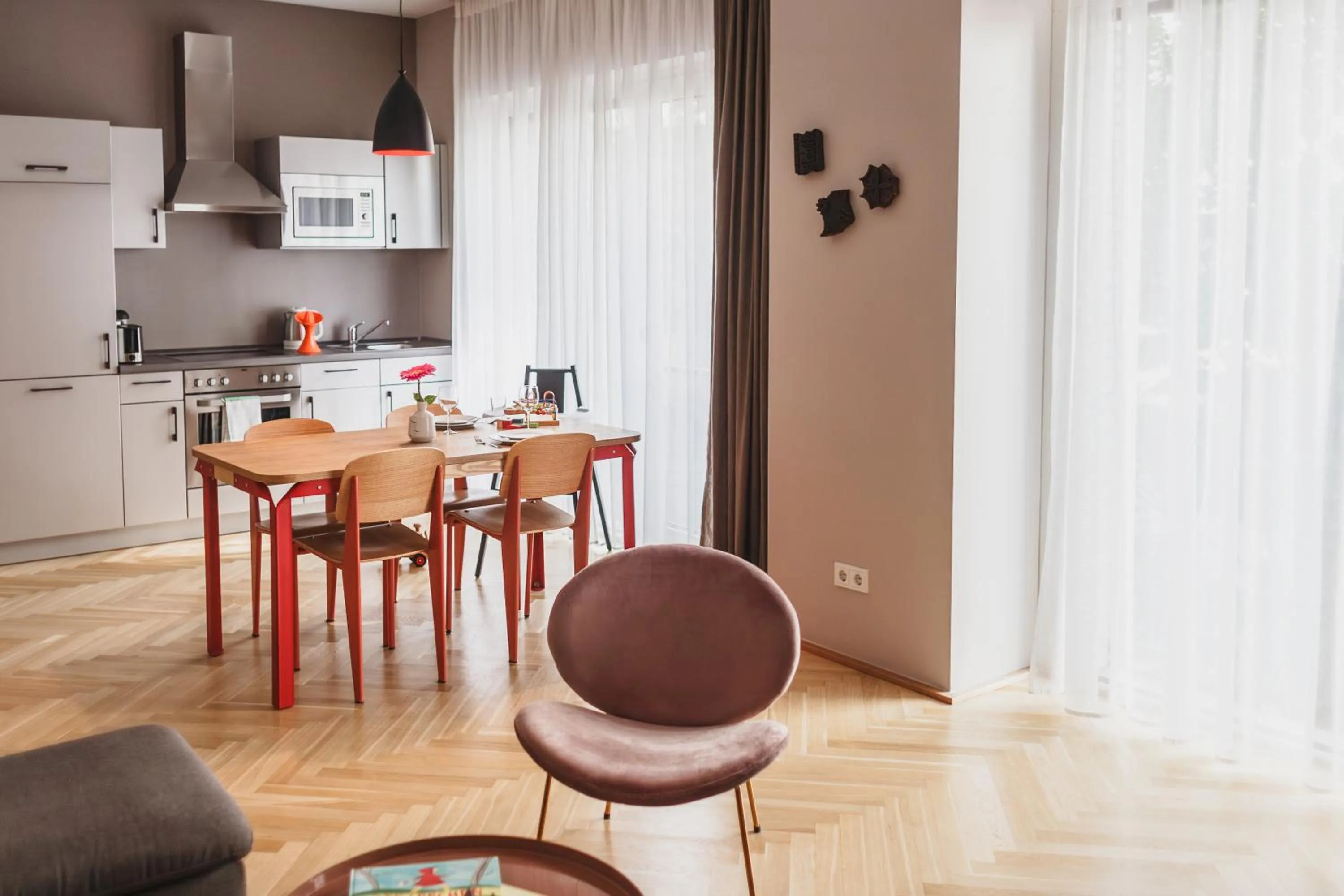 Kitchen or kitchenette in The Circus Apartments