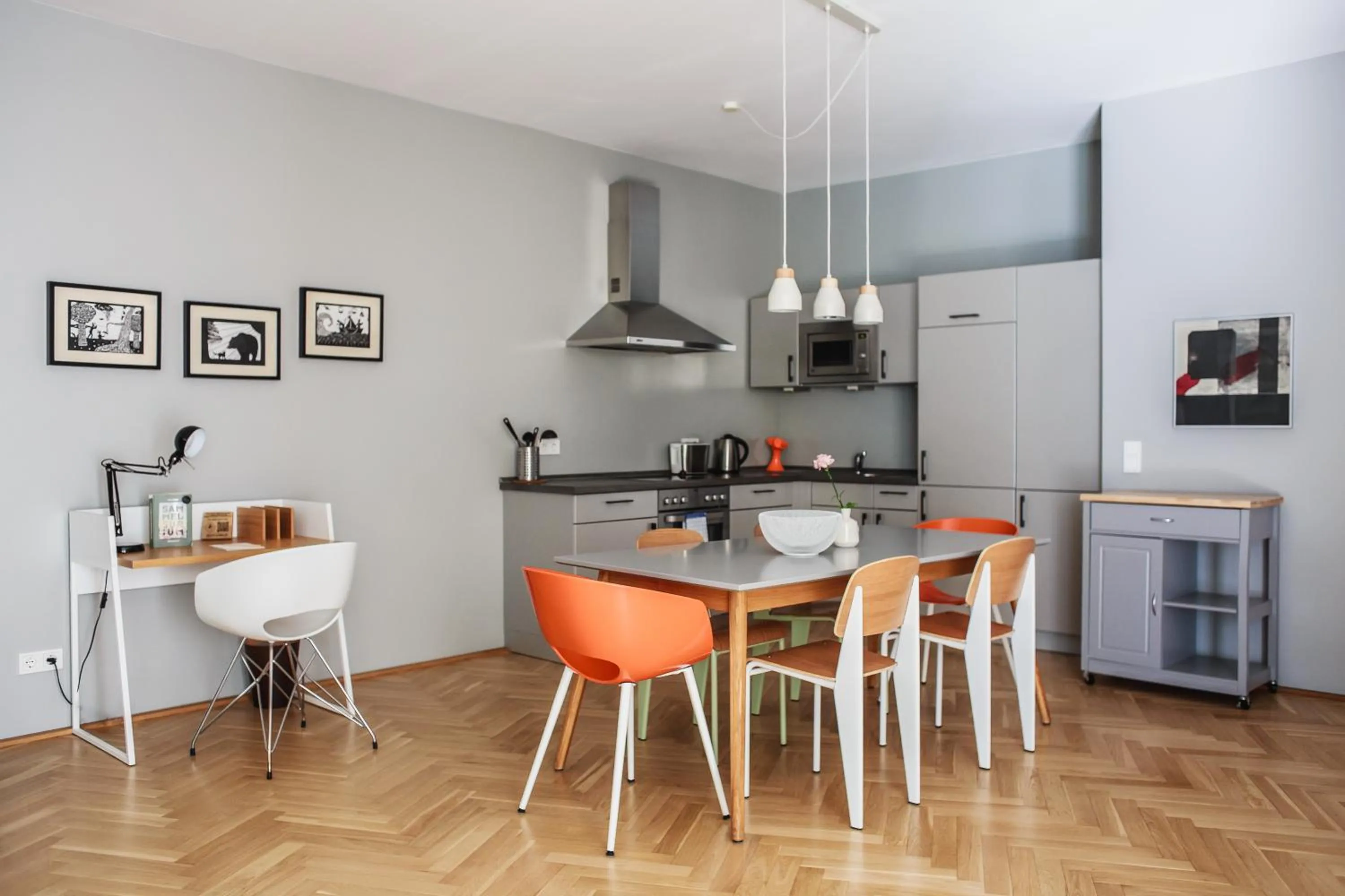 Kitchen or kitchenette in The Circus Apartments