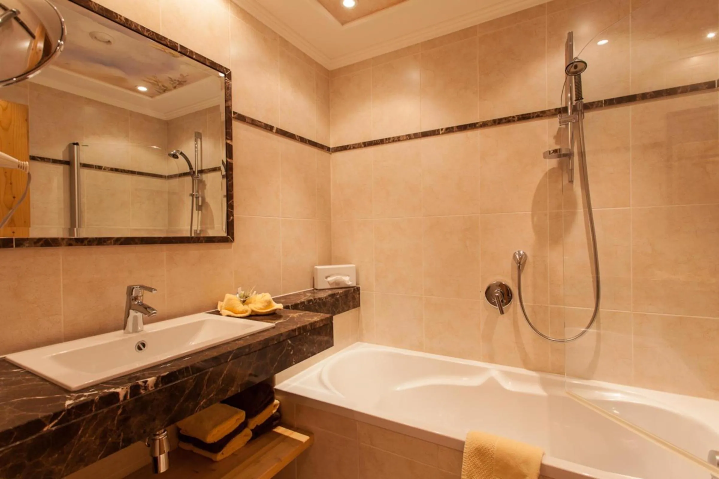 Bathroom in Rimlhof by A CASA