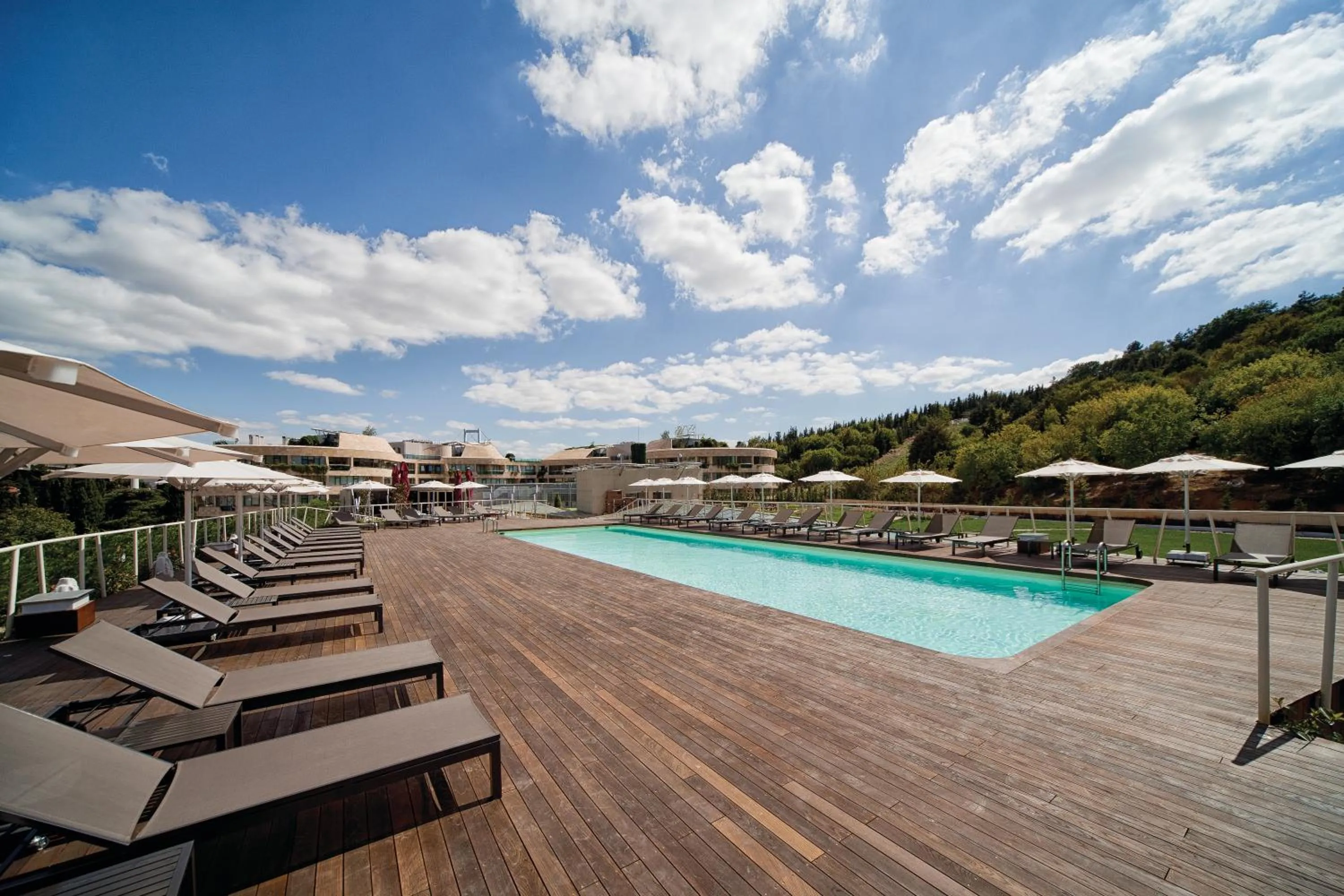 Swimming pool in Ortakoy Aparts