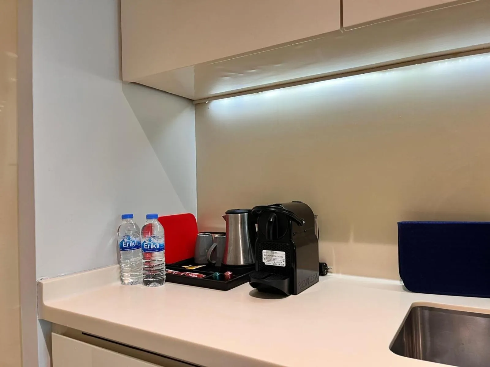 Coffee/tea facilities in Ortakoy Aparts