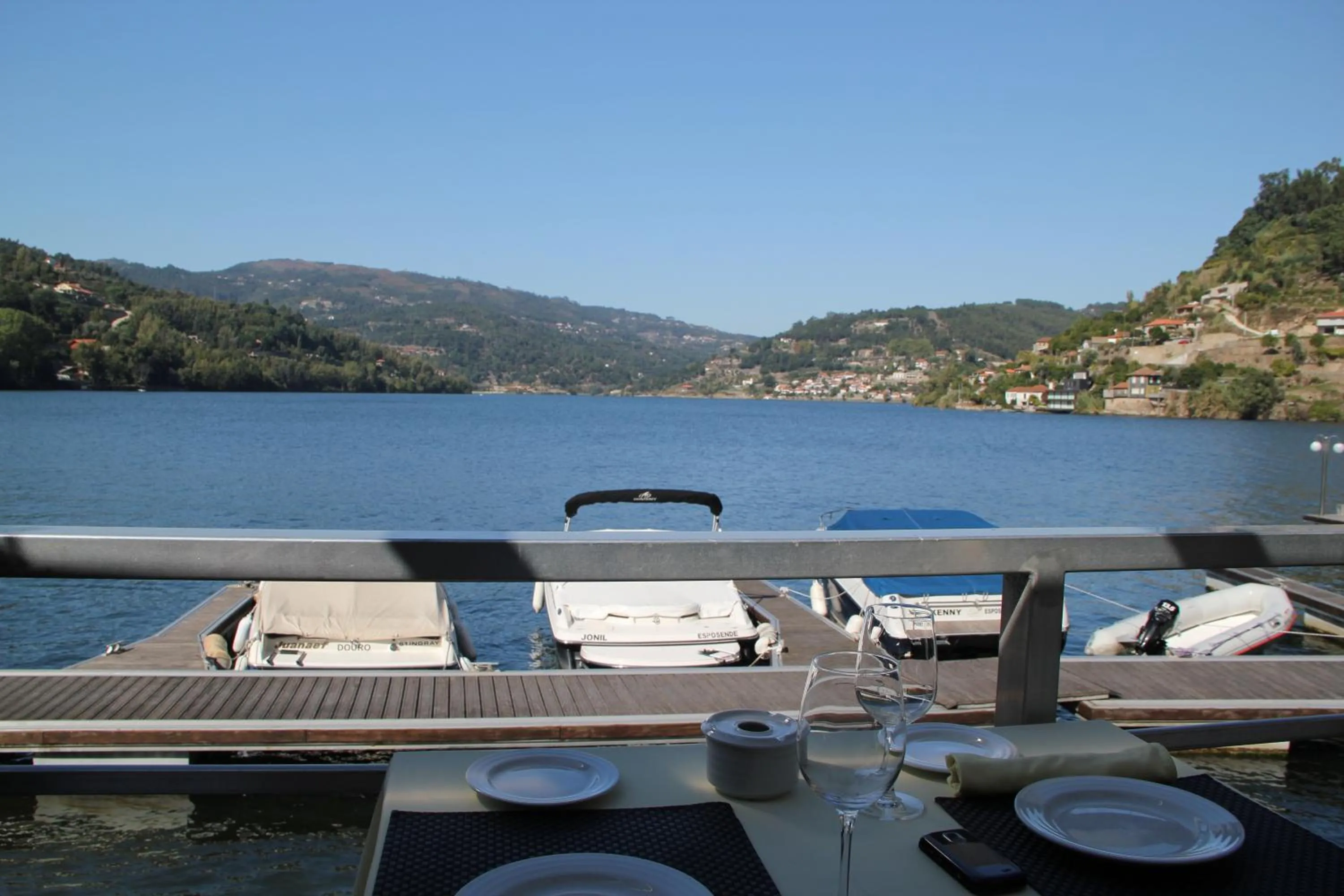 Restaurant/places to eat in Douro Hotel Porto Antigo
