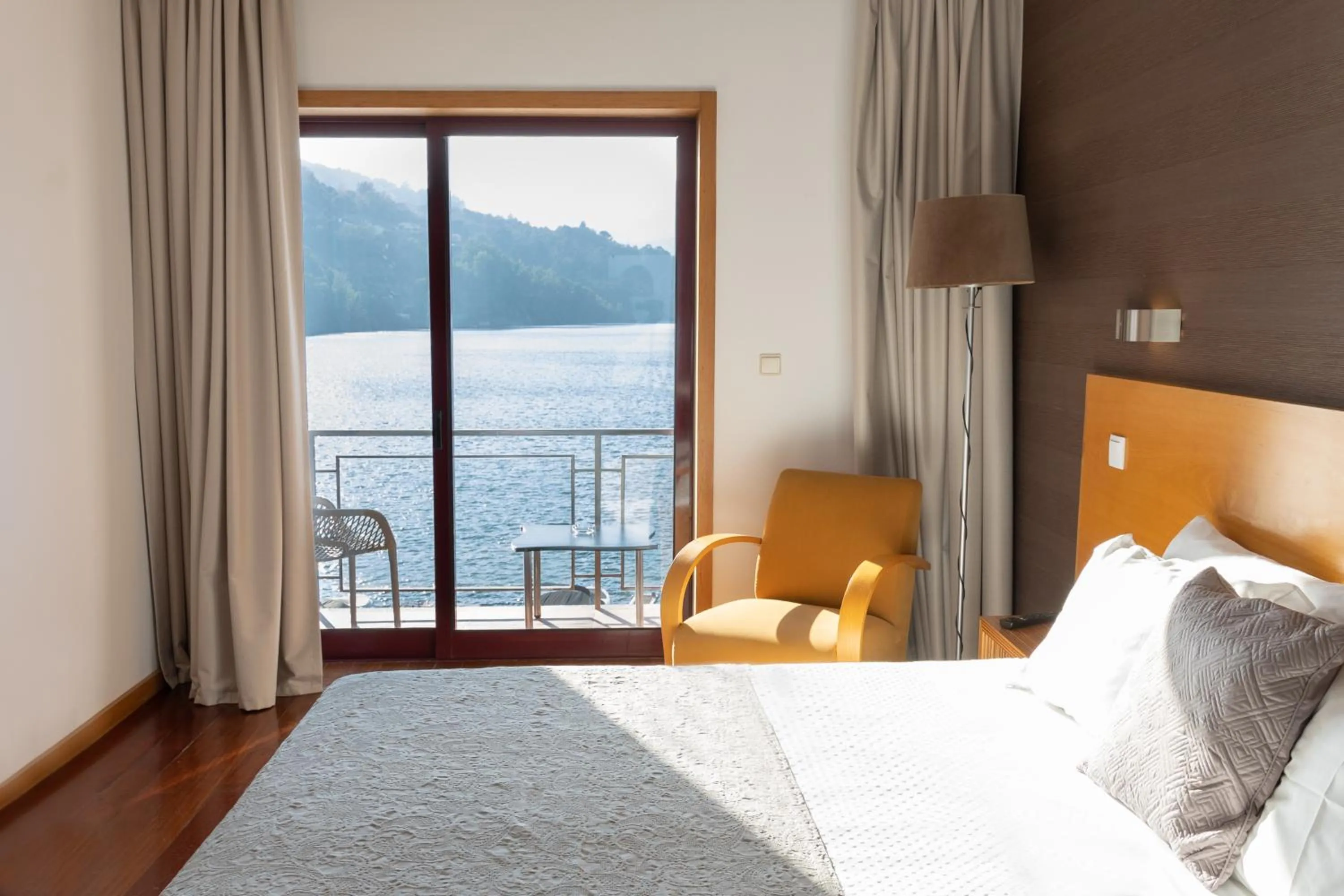 Bed in Douro Hotel Porto Antigo