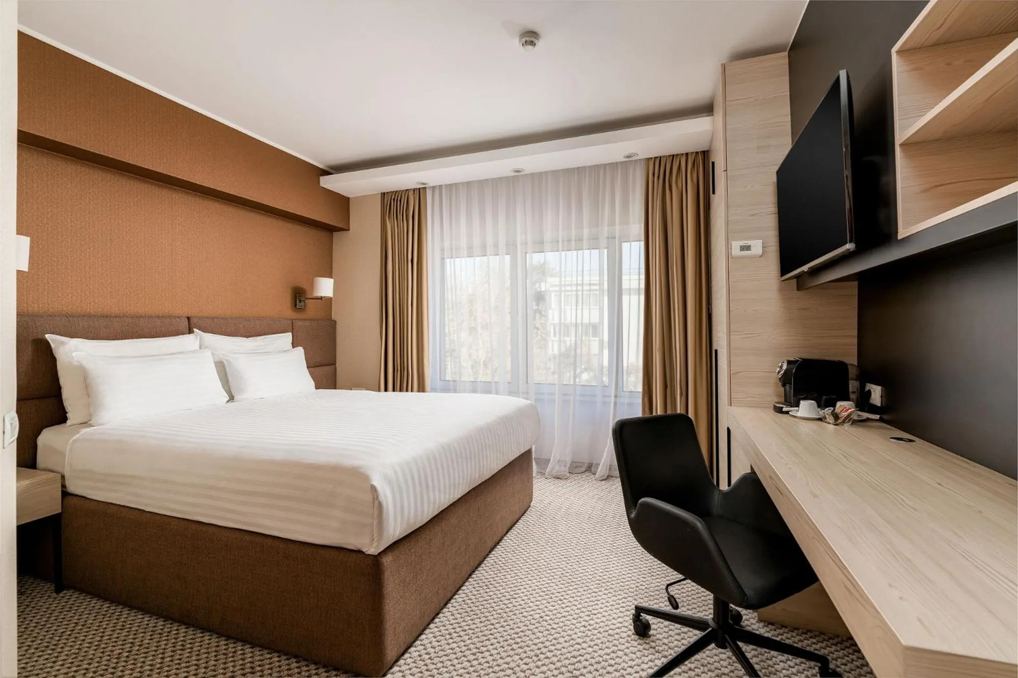 Bed in Crystal Palace Hotel