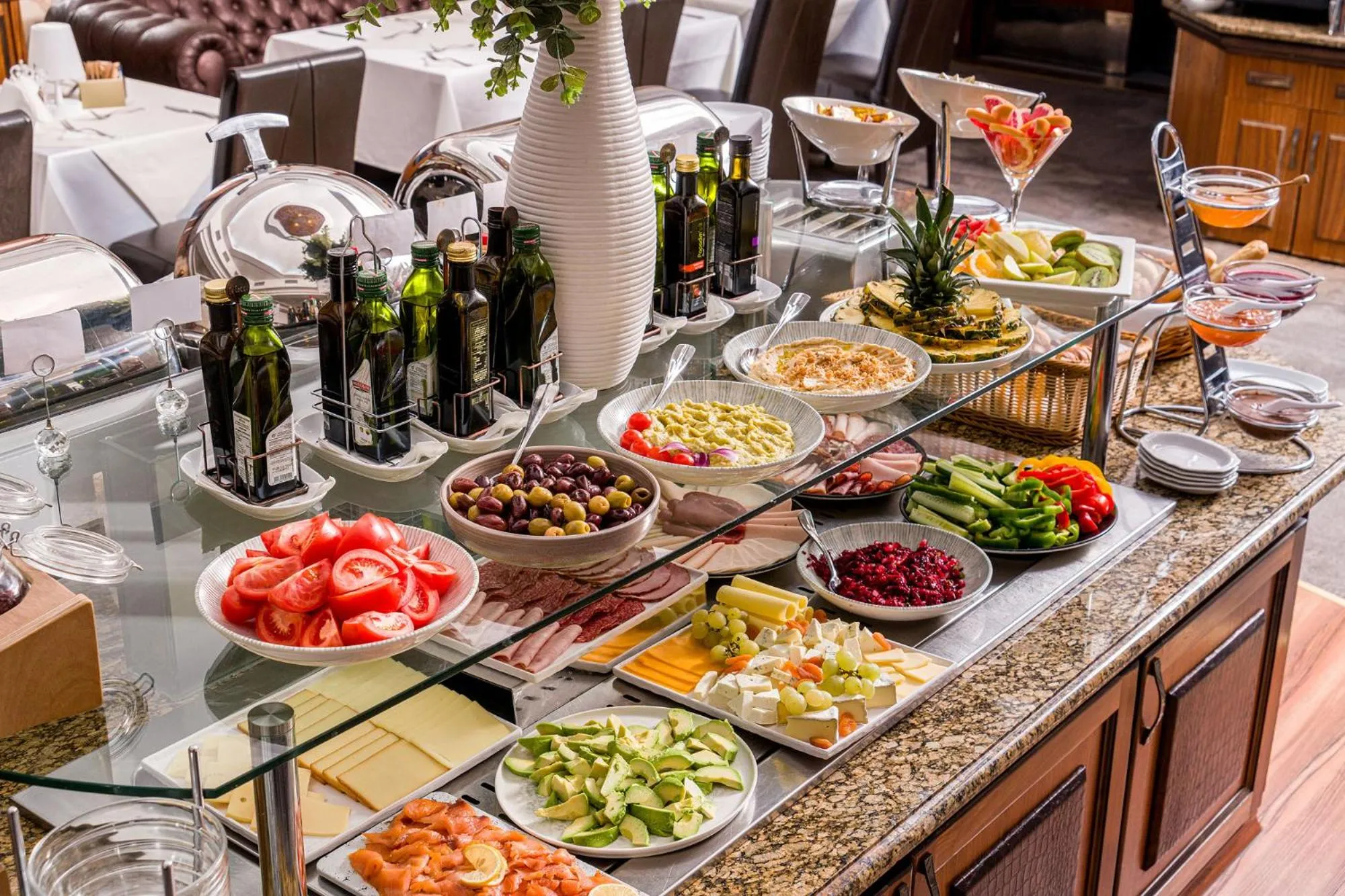 Breakfast in Crystal Palace Hotel