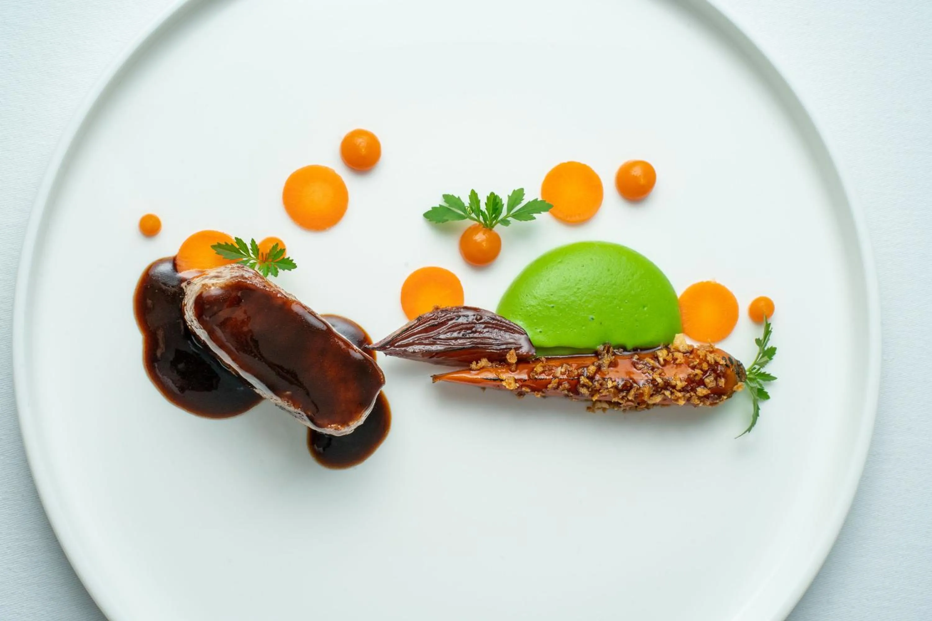 Restaurant/places to eat in Lesic Dimitri Palace