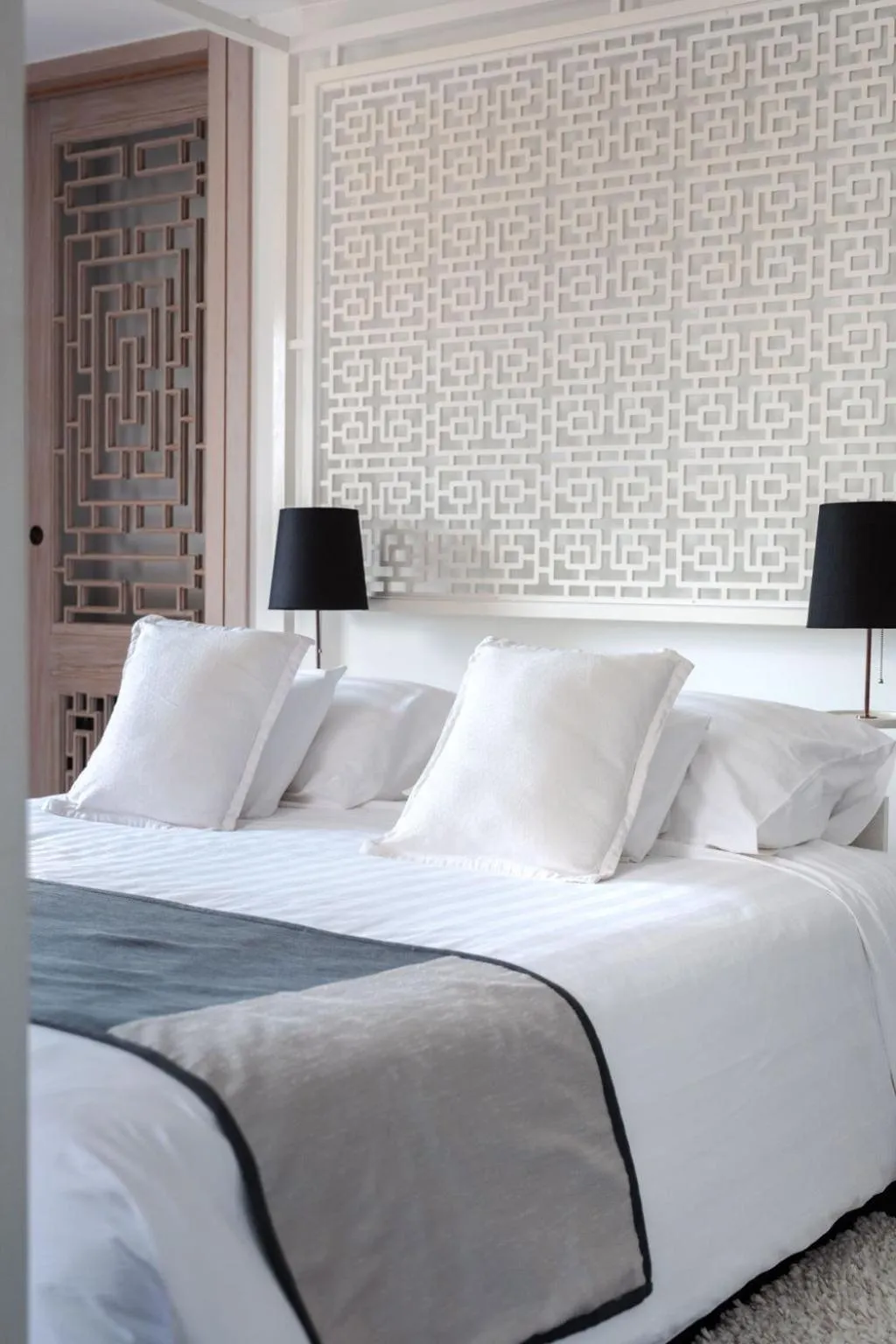 Bed in Lesic Dimitri Palace