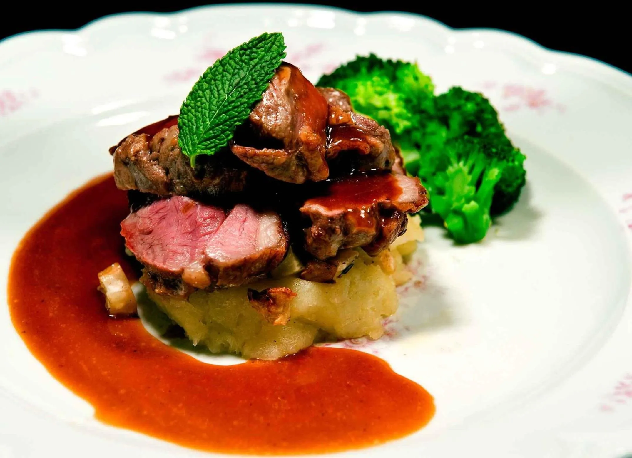 Restaurant/places to eat in Ees Wyke Country House