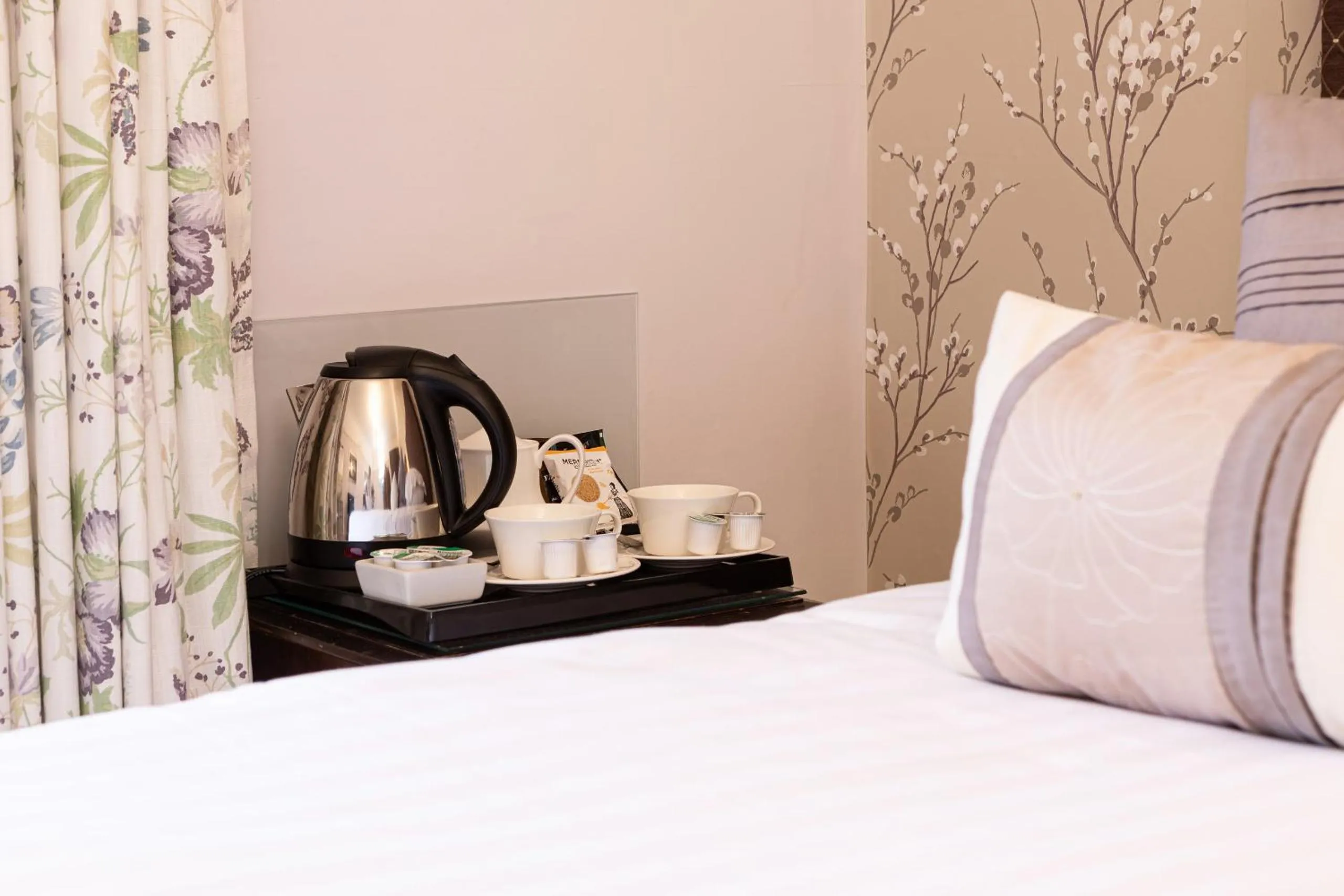 Coffee/tea facilities, Bed in Ees Wyke Country House