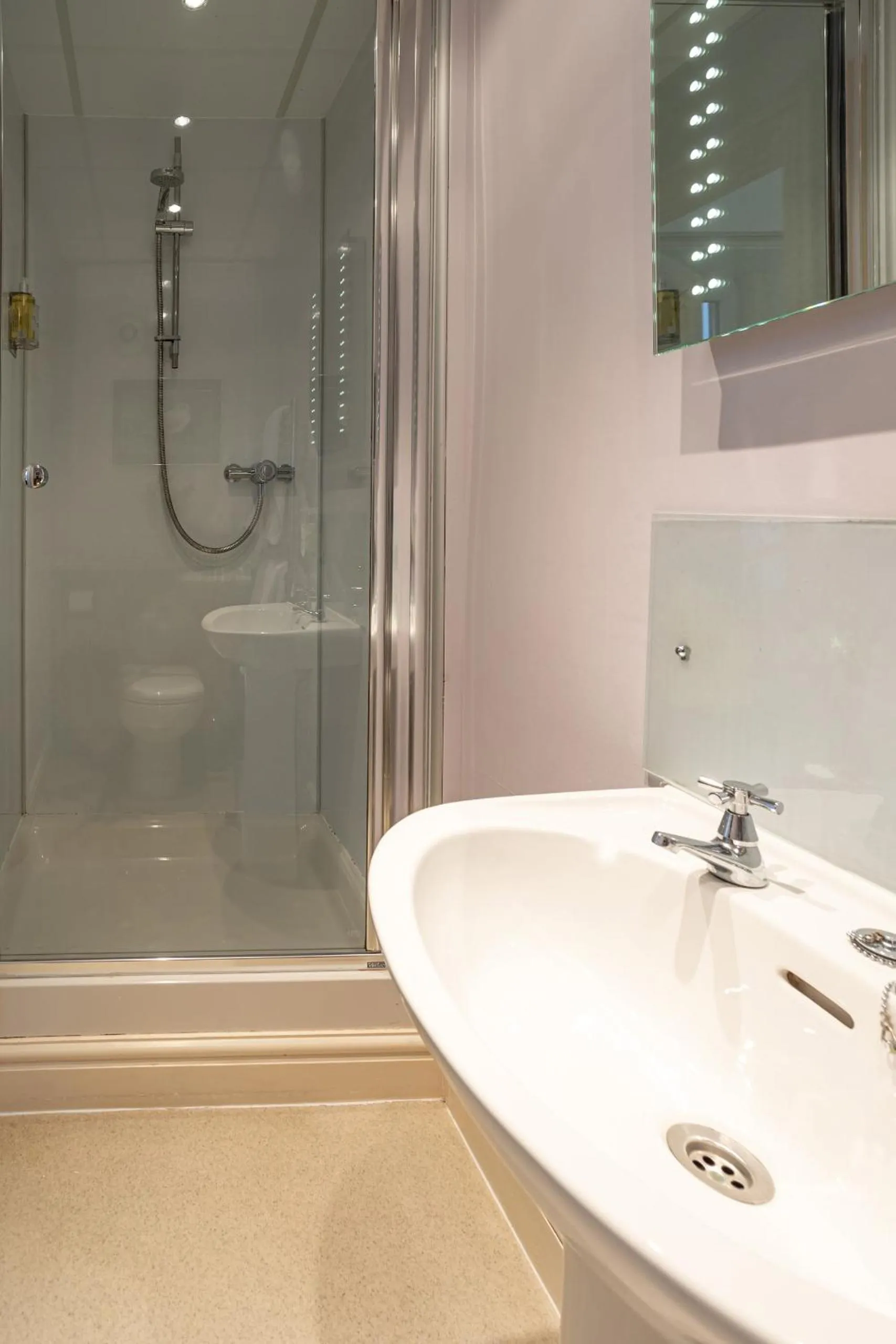 Bathroom in Ees Wyke Country House