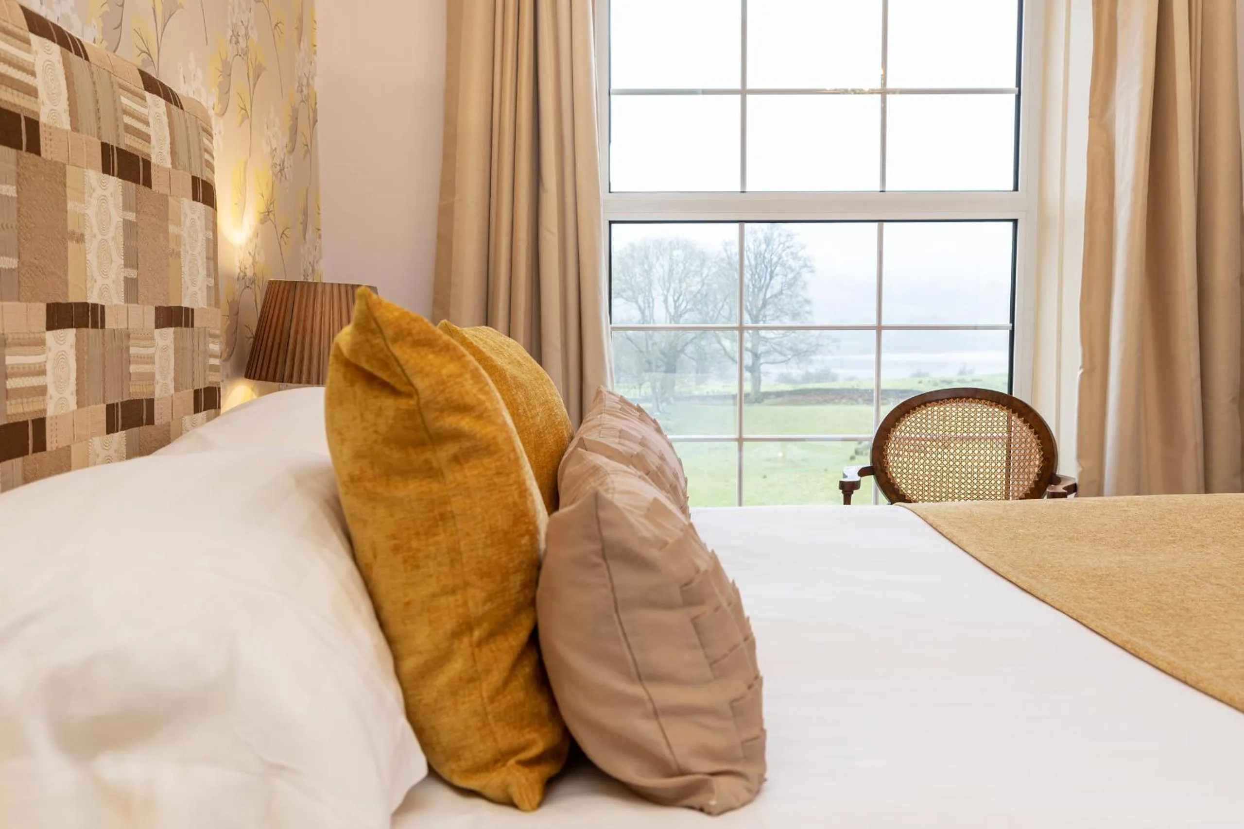 Lake view, Bed in Ees Wyke Country House