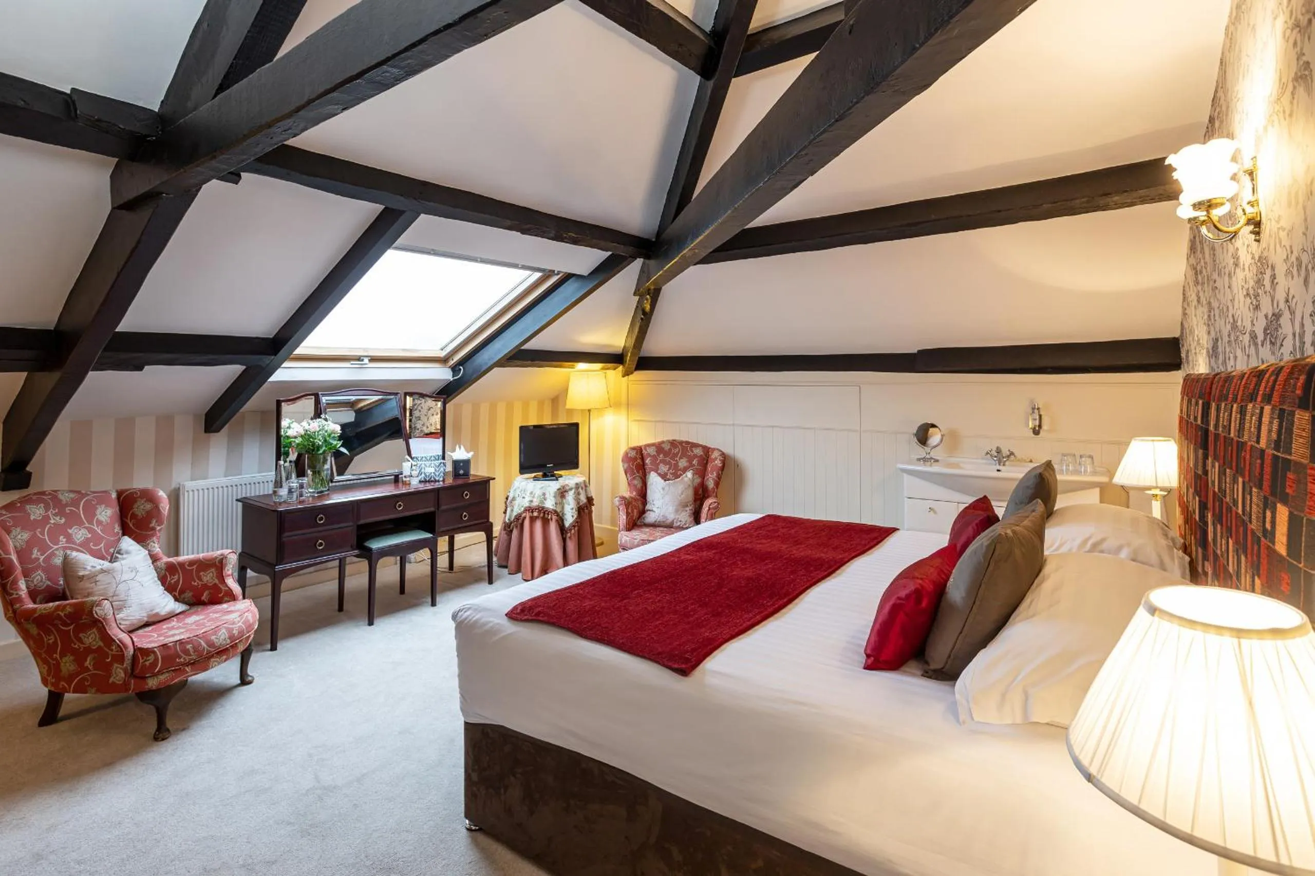 Photo of the whole room, Bed in Ees Wyke Country House