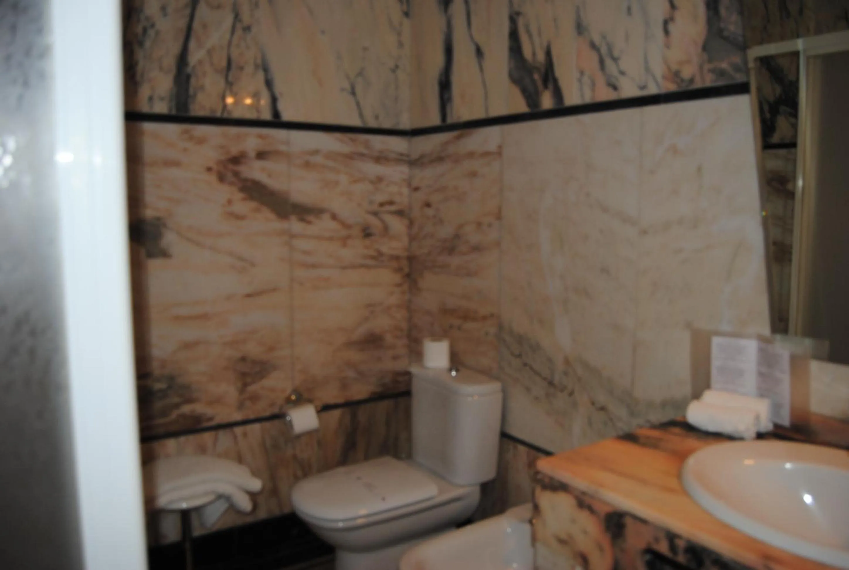 Bathroom in Hotel Peninsular- Porto