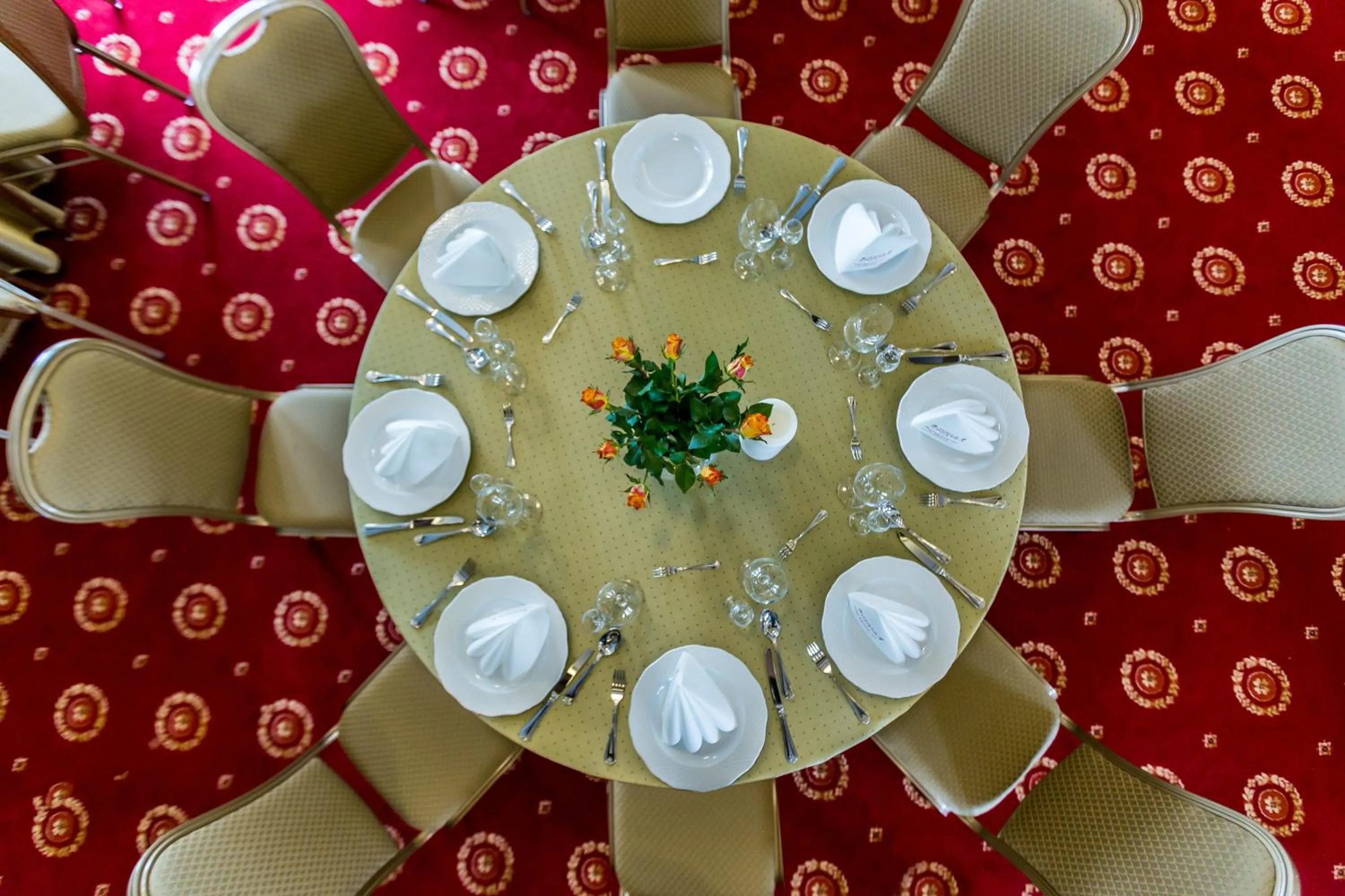 Restaurant/places to eat in Hotel Krzyski