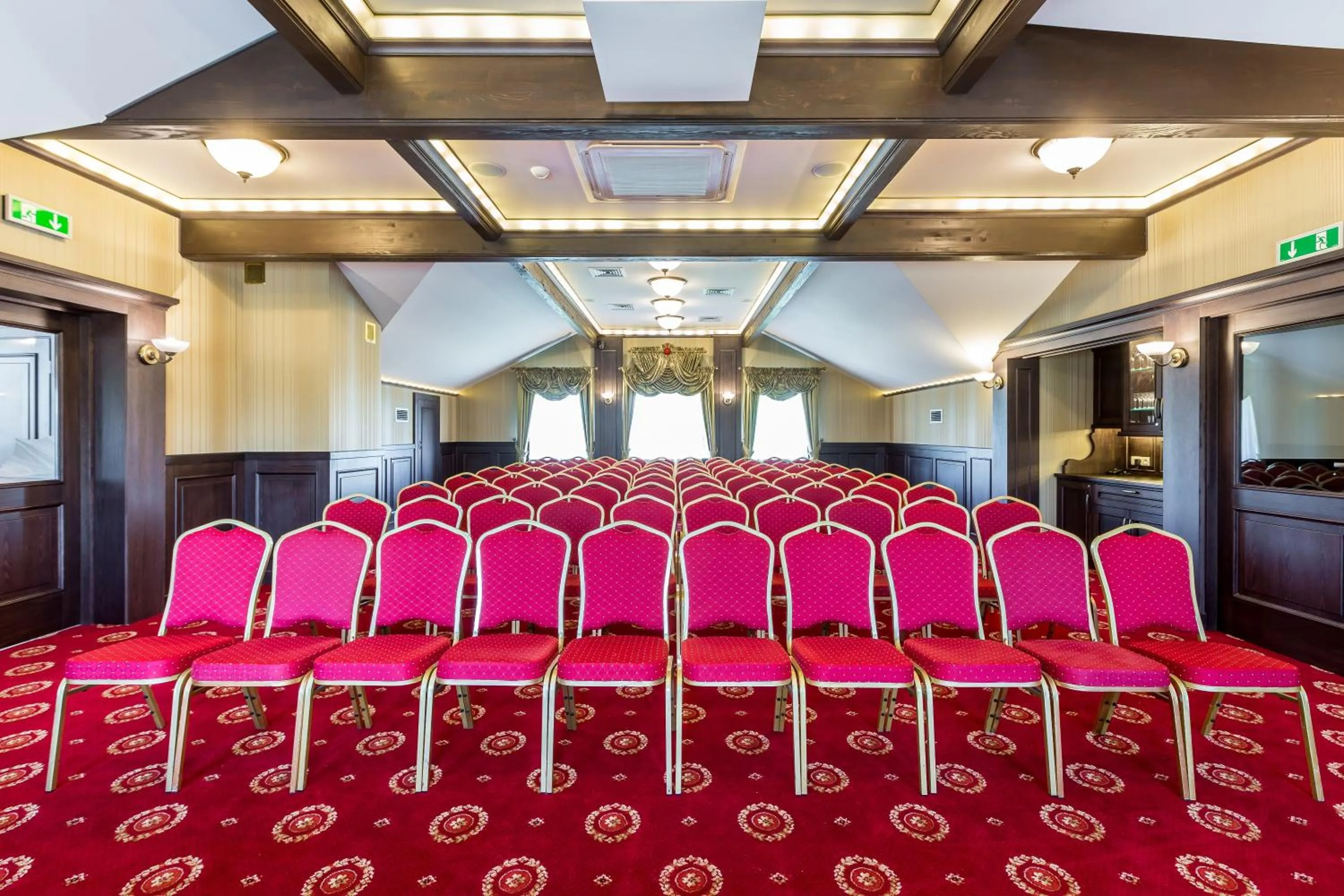 Meeting/conference room in Hotel Krzyski