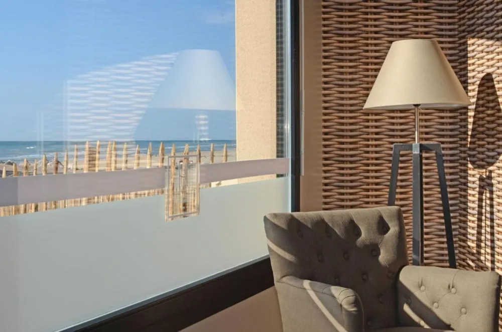 Seating area in Logis- Hôtel de la Baie de Wissant & Appartements