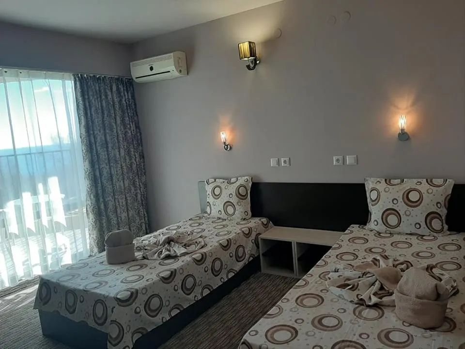 Bed in Hotel Silver - All Inclusive, Free parking