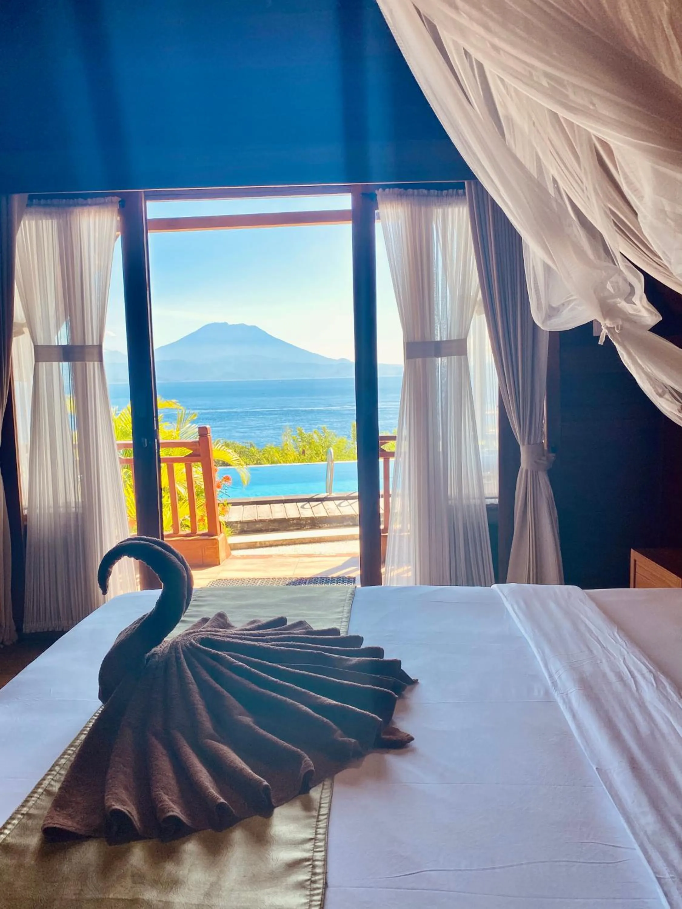 Bedroom, Bed in Daphila Cottage