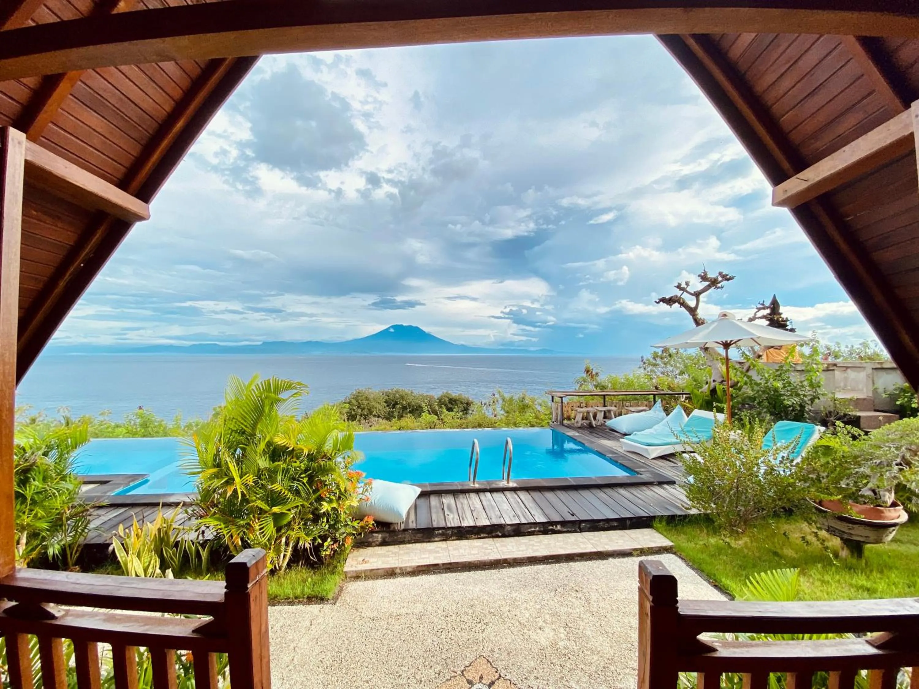 Patio in Daphila Cottage