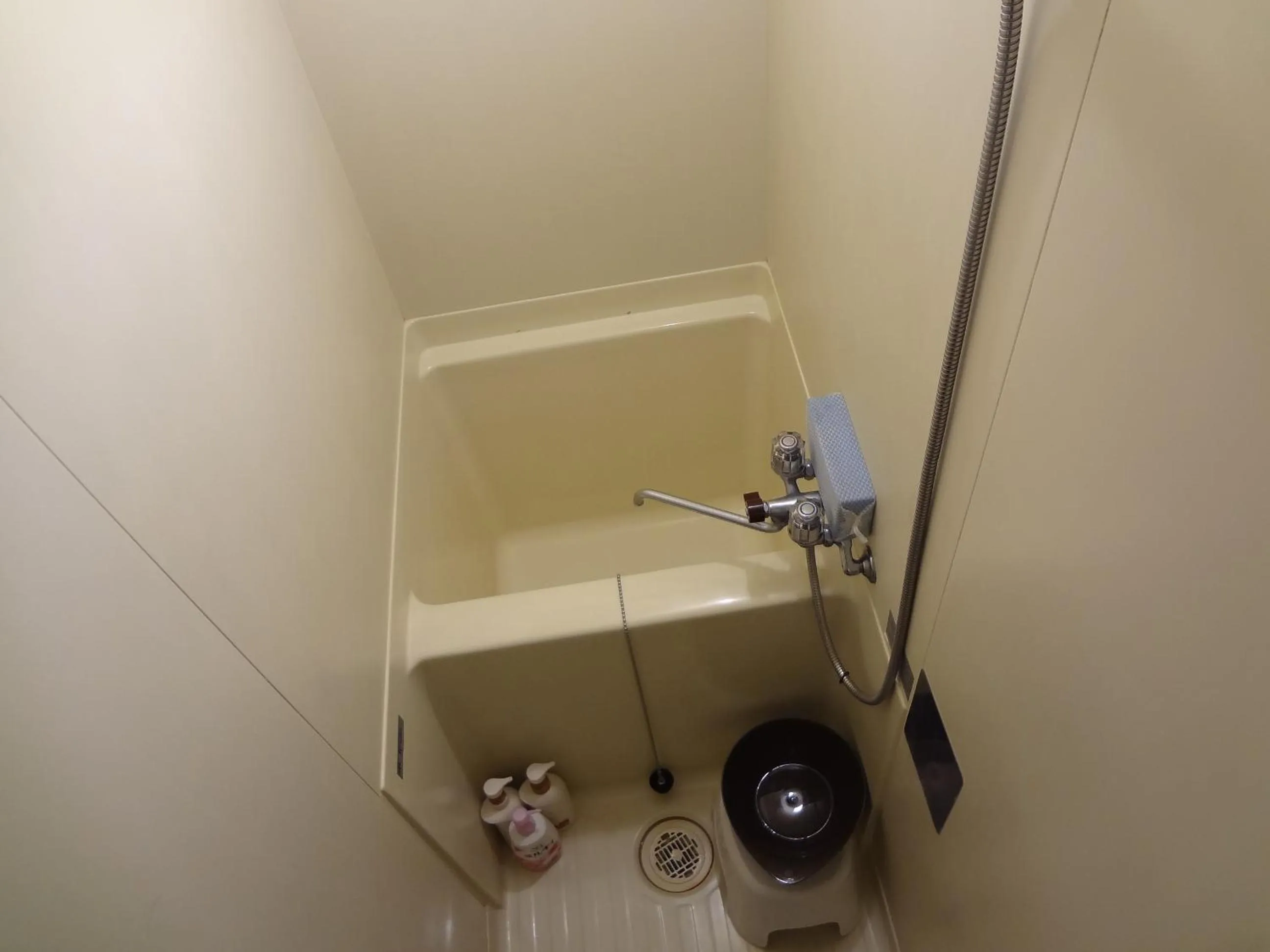 Bathroom in Guest House ZEN HAKATA Ohori Park 1