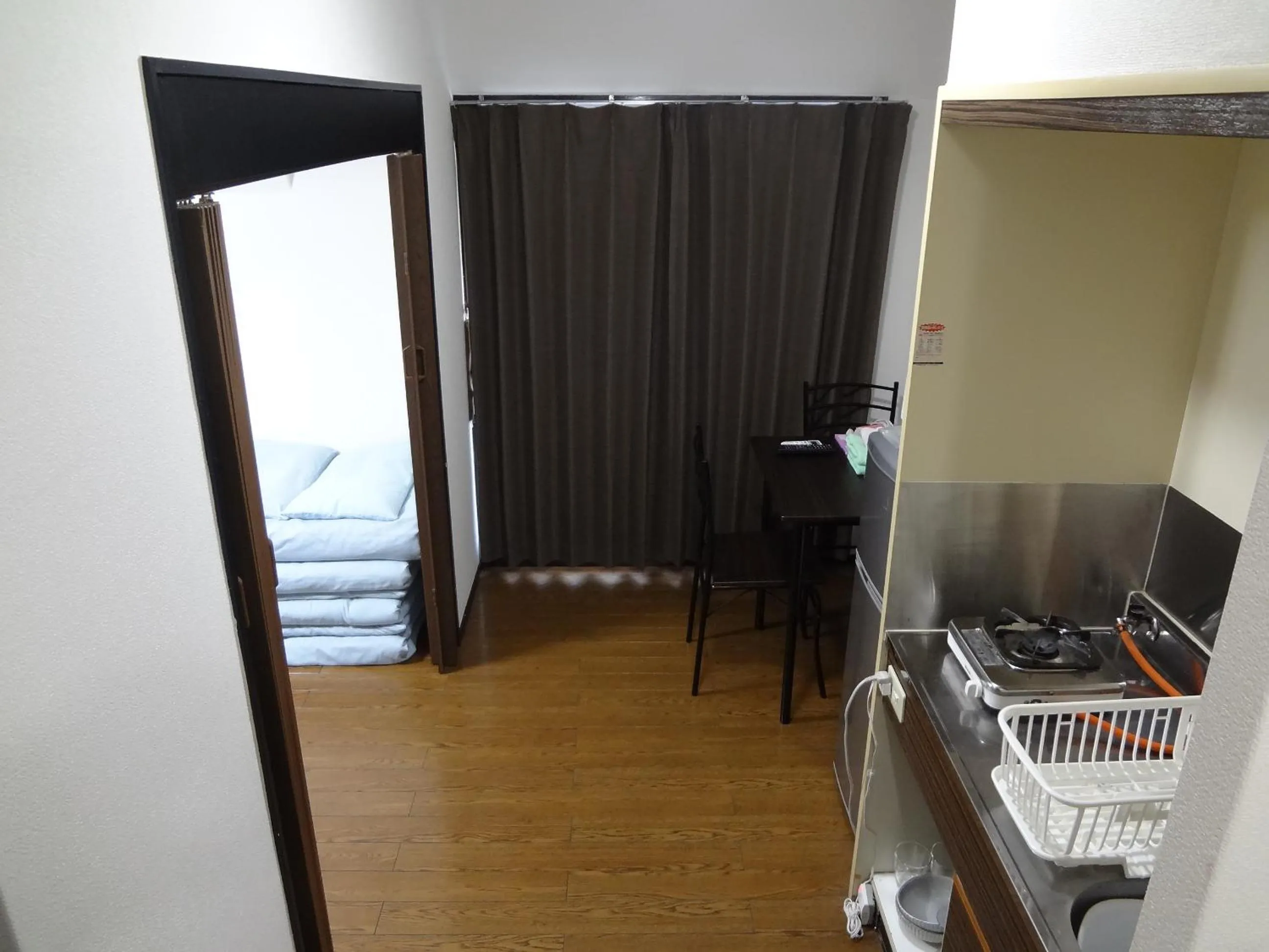 Kitchen or kitchenette in Guest House ZEN HAKATA Ohori Park 1