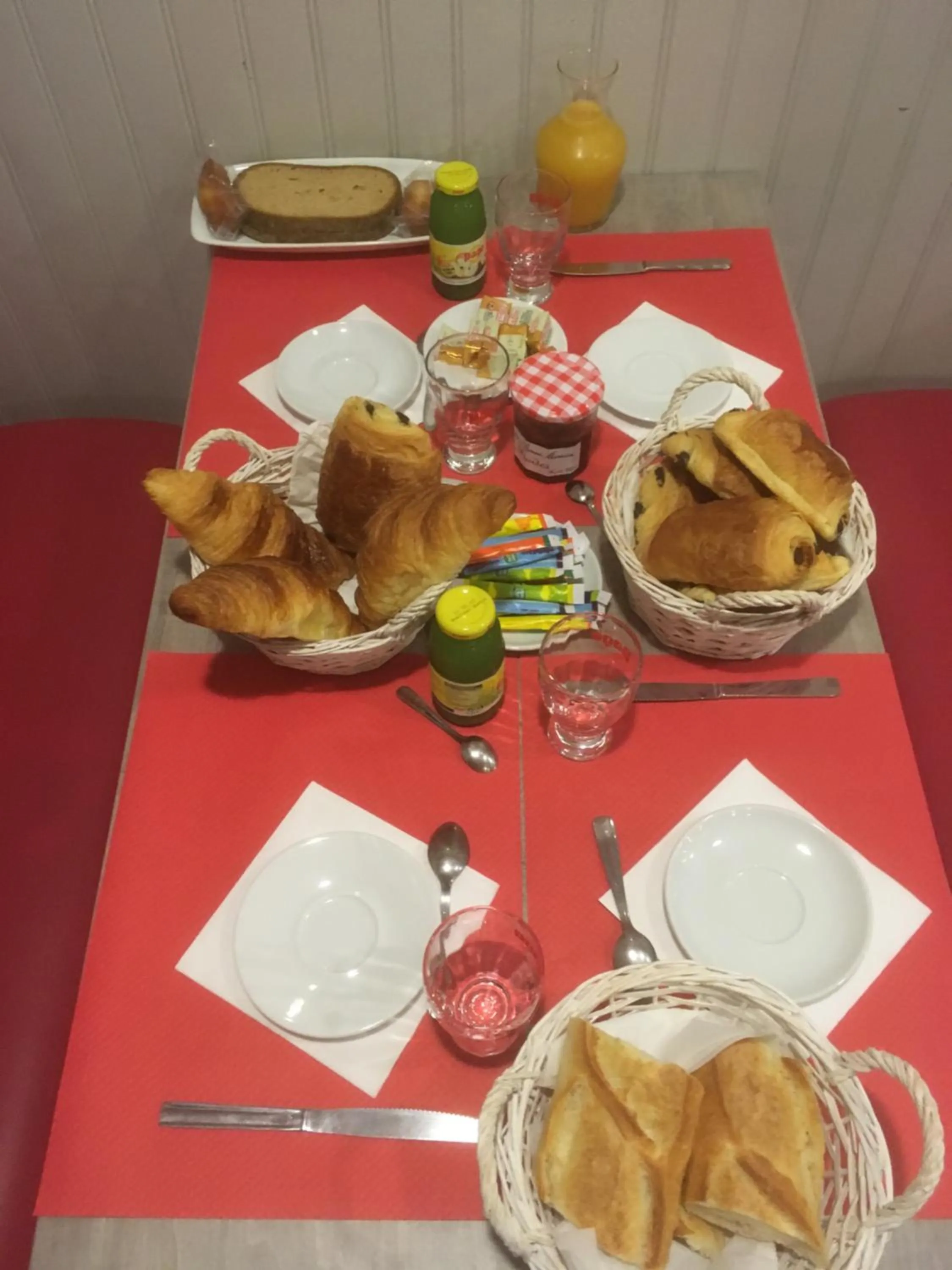 Breakfast in L’AMIRAL