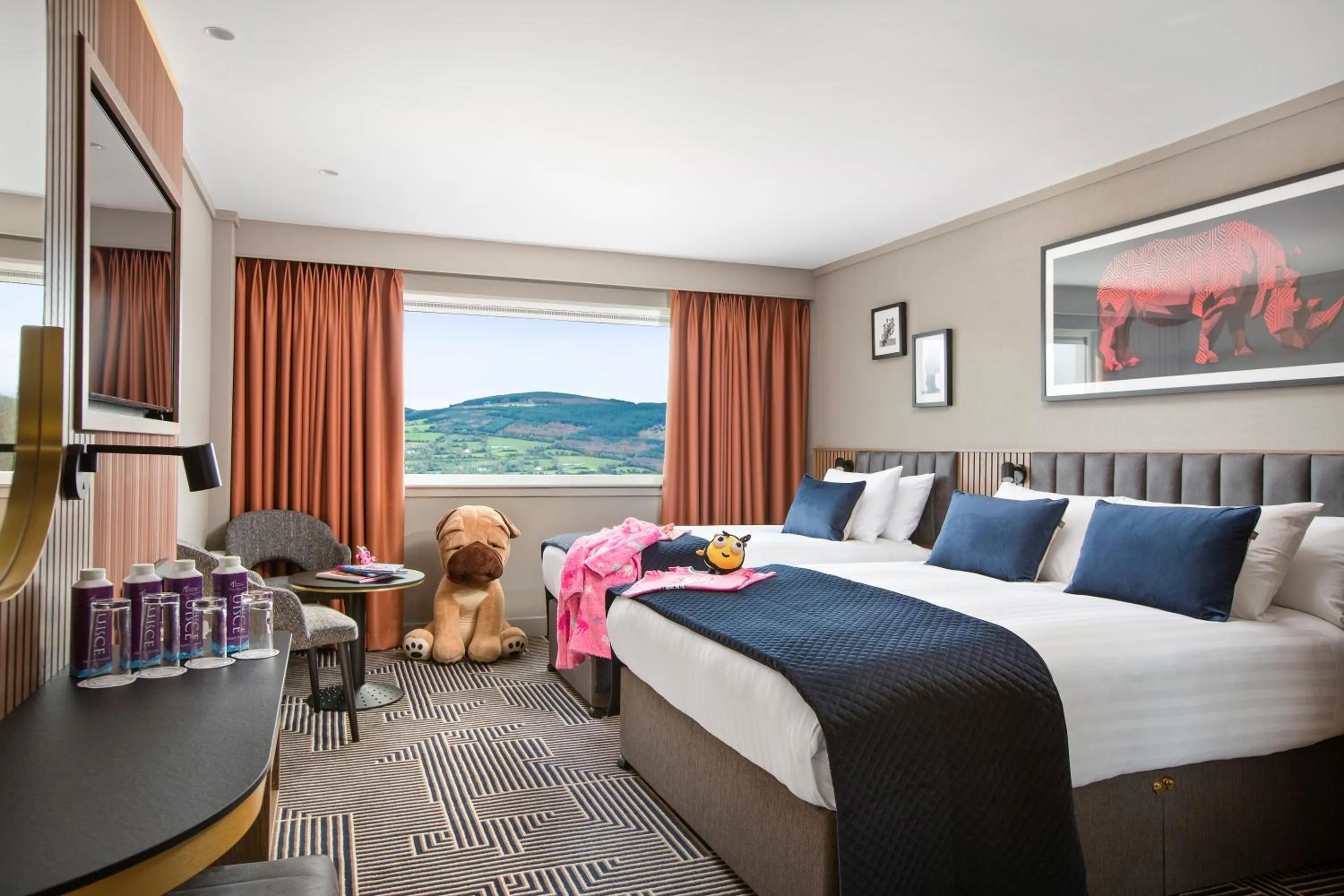 Photo of the whole room, Bed in Talbot Hotel Clonmel