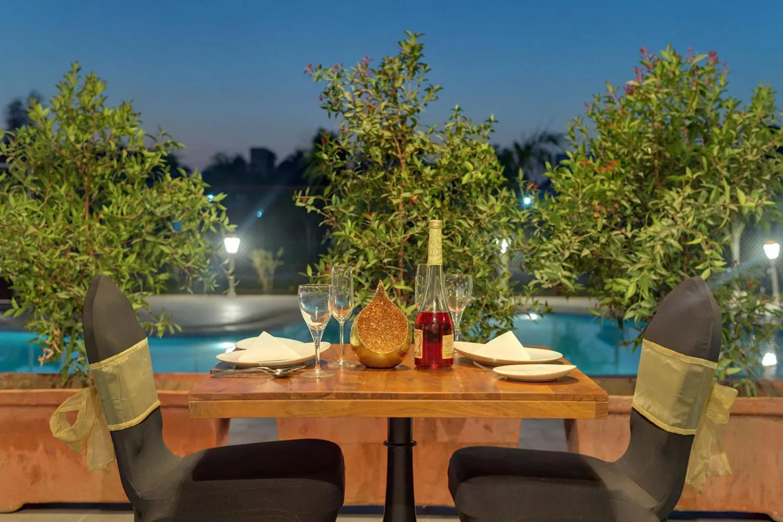 Food and drinks in Viola Beacon Resort, Lonavala