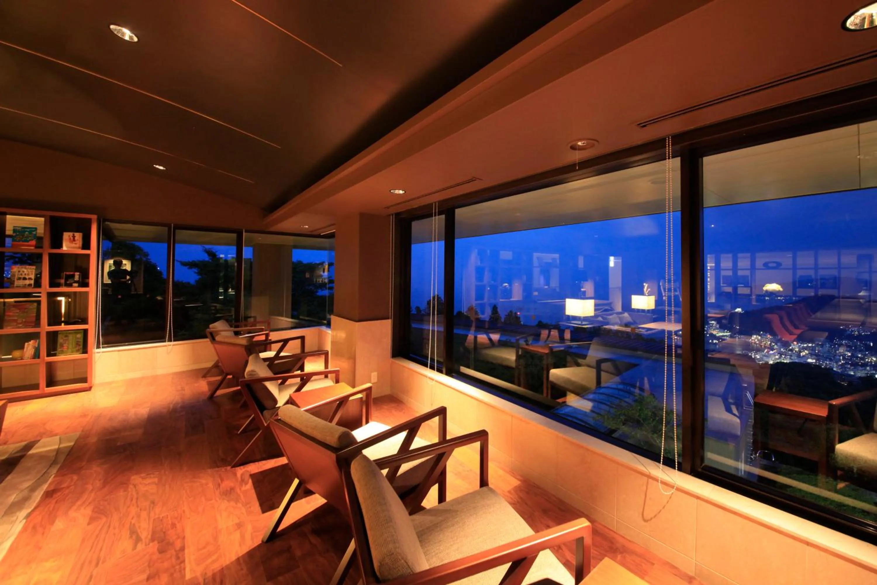 Lounge or bar in Hotel Grand Bach Atami Crescendo