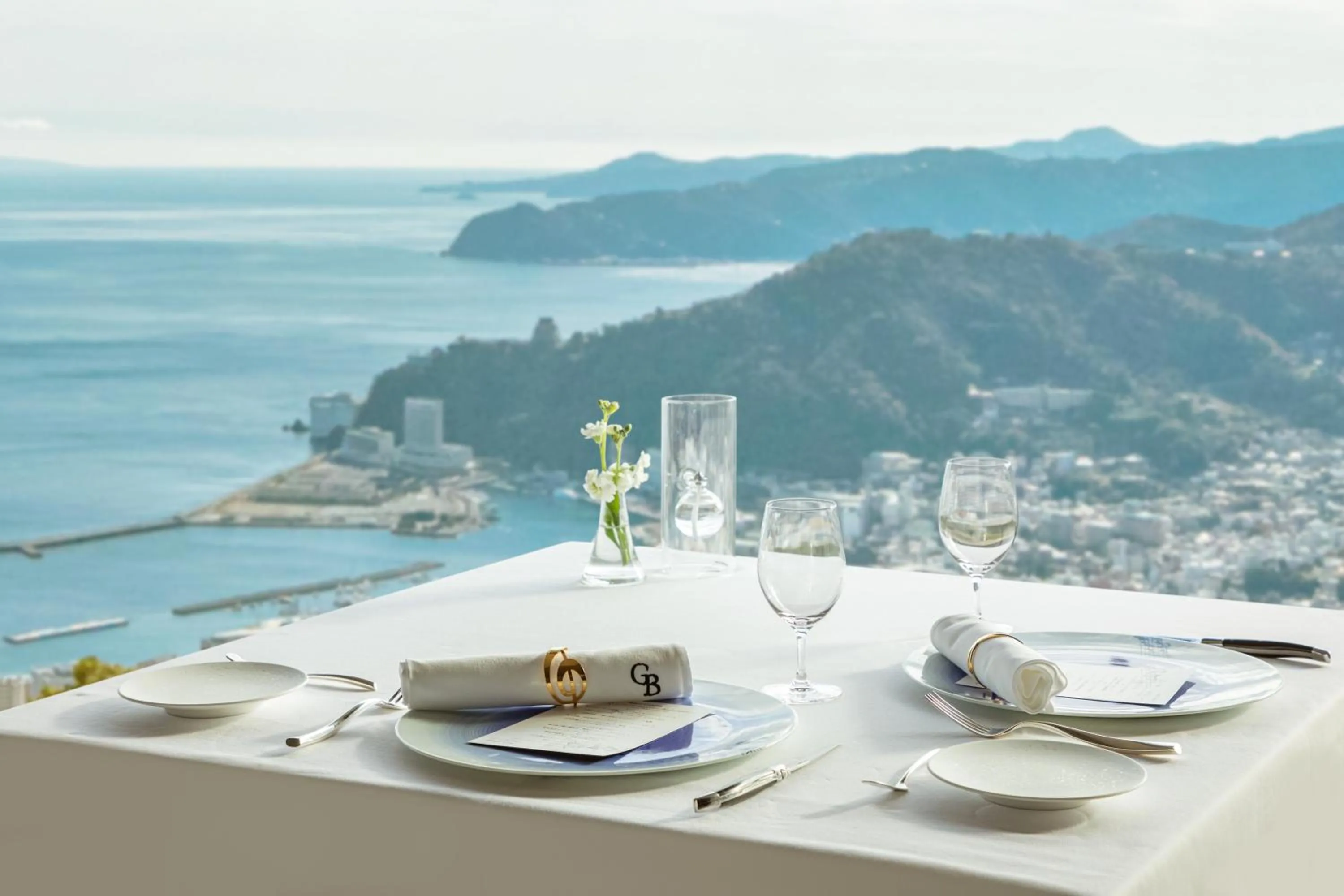 Restaurant/places to eat in Hotel Grand Bach Atami Crescendo