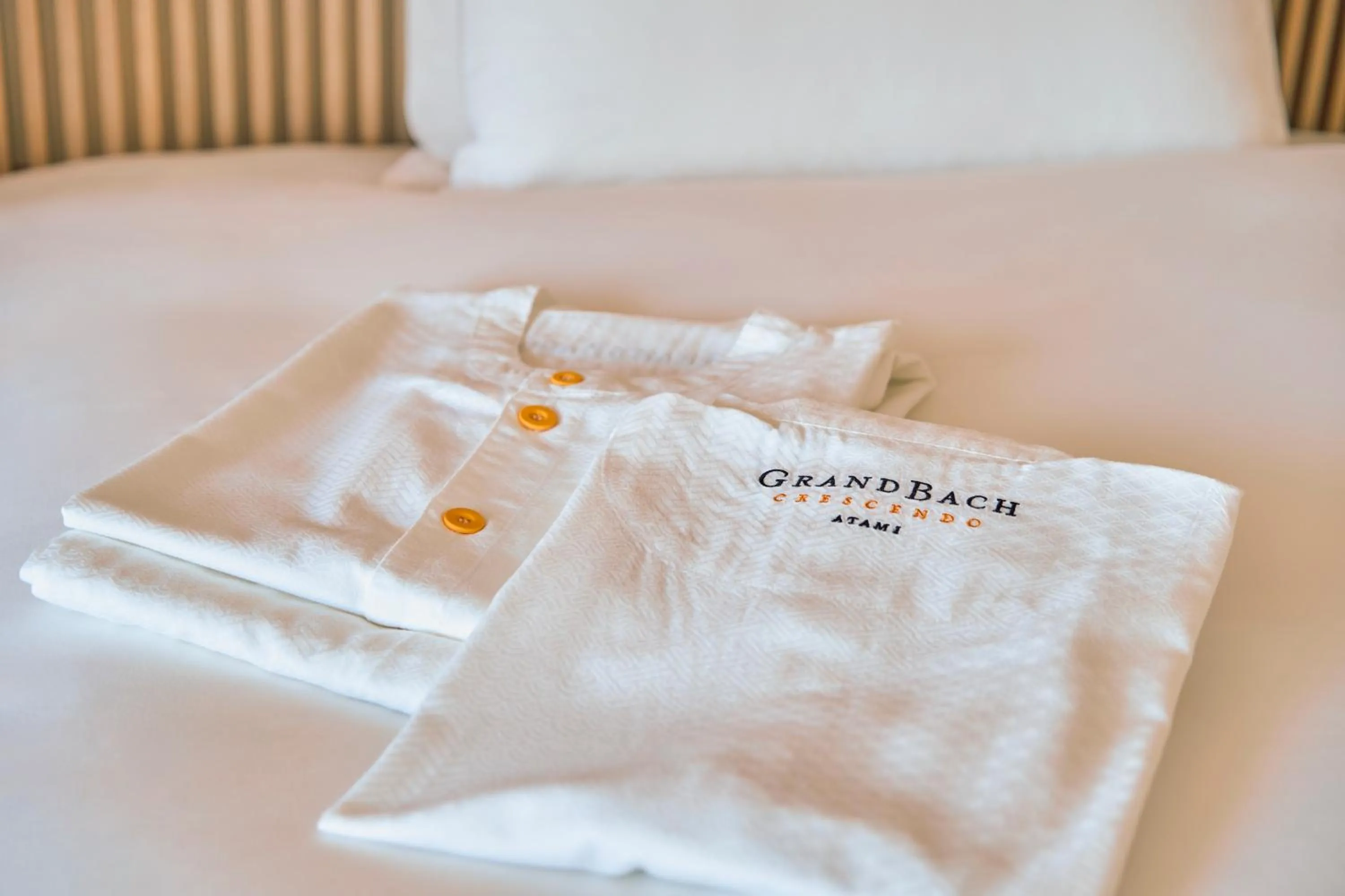 Photo of the whole room, Bed in Hotel Grand Bach Atami Crescendo