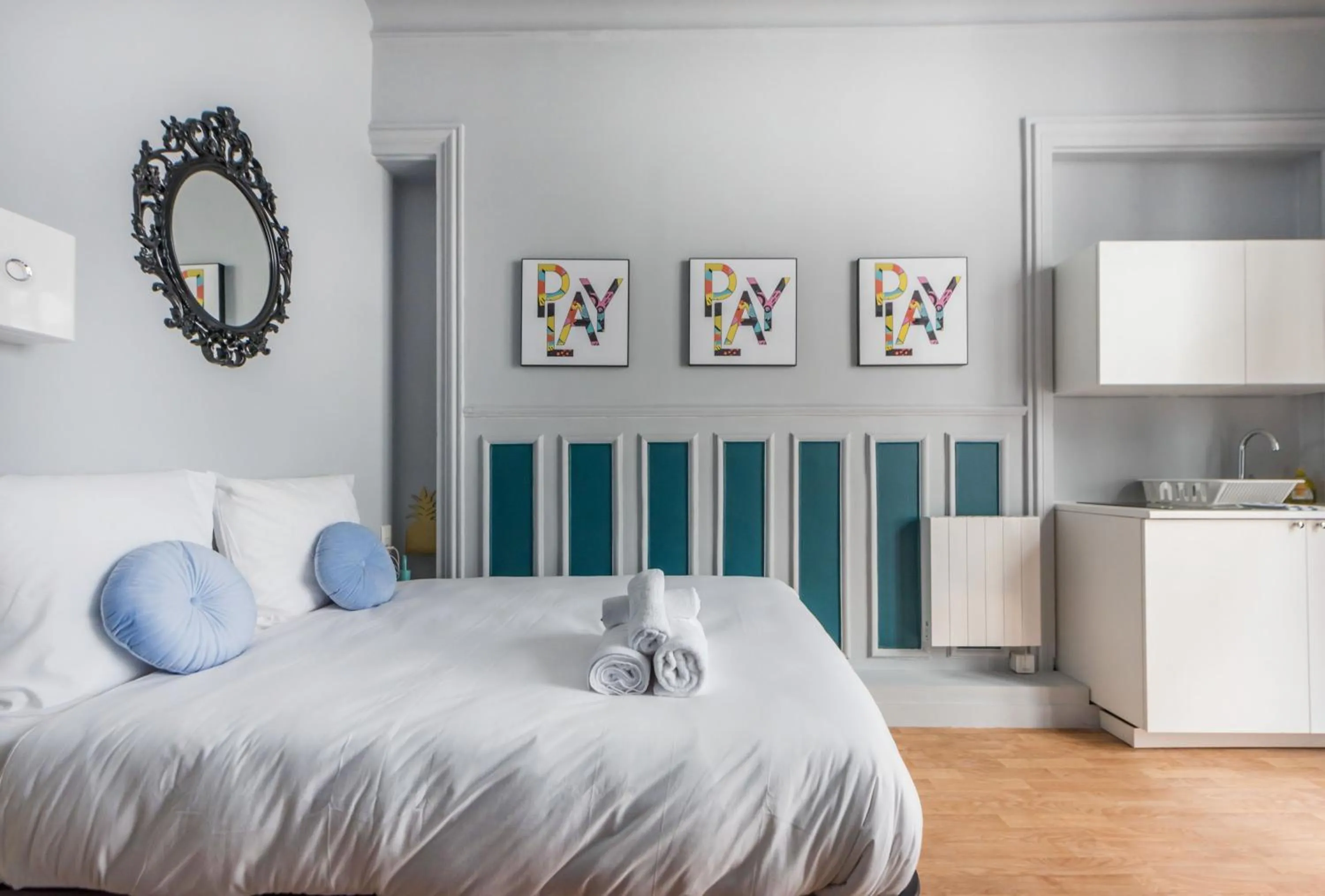 Bedroom, Bed in WS Saint-Lazare - Opera