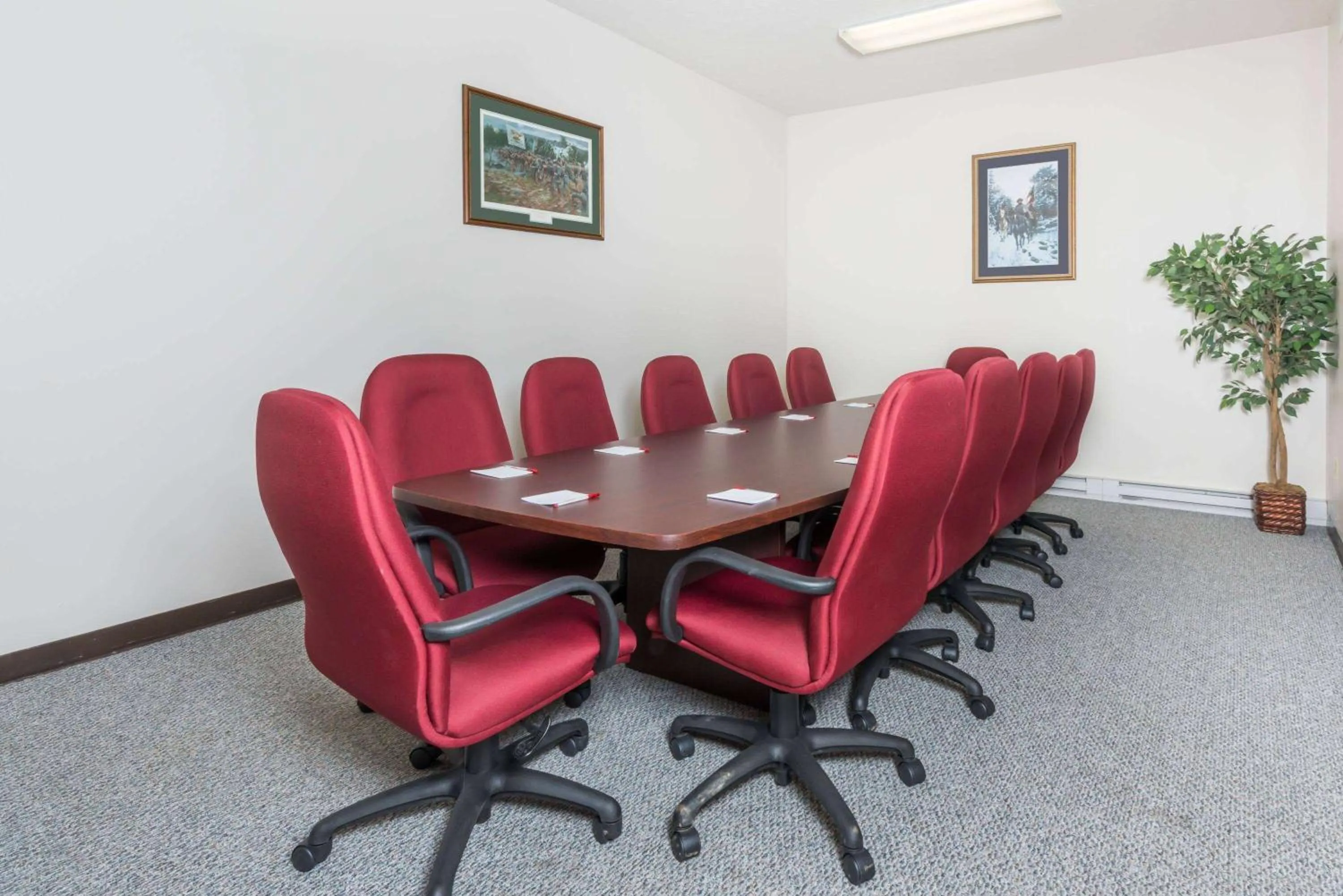 Meeting/conference room in Ramada by Wyndham Strasburg - Shenandoah Valley