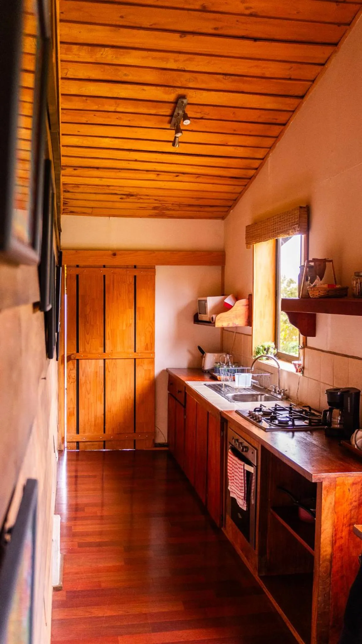 Kitchen or kitchenette in Poas Volcano Lodge