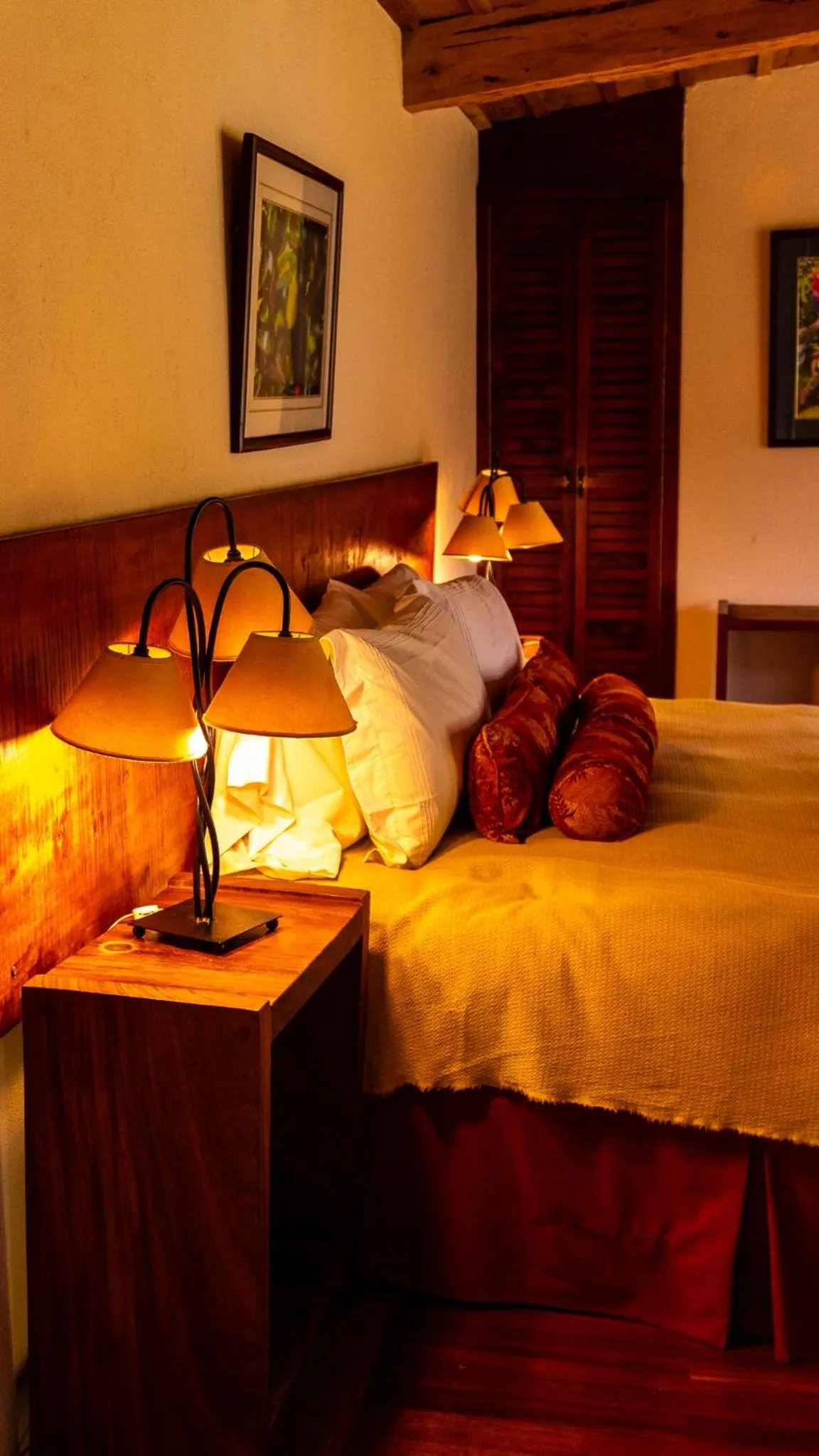 Bed in Poas Volcano Lodge