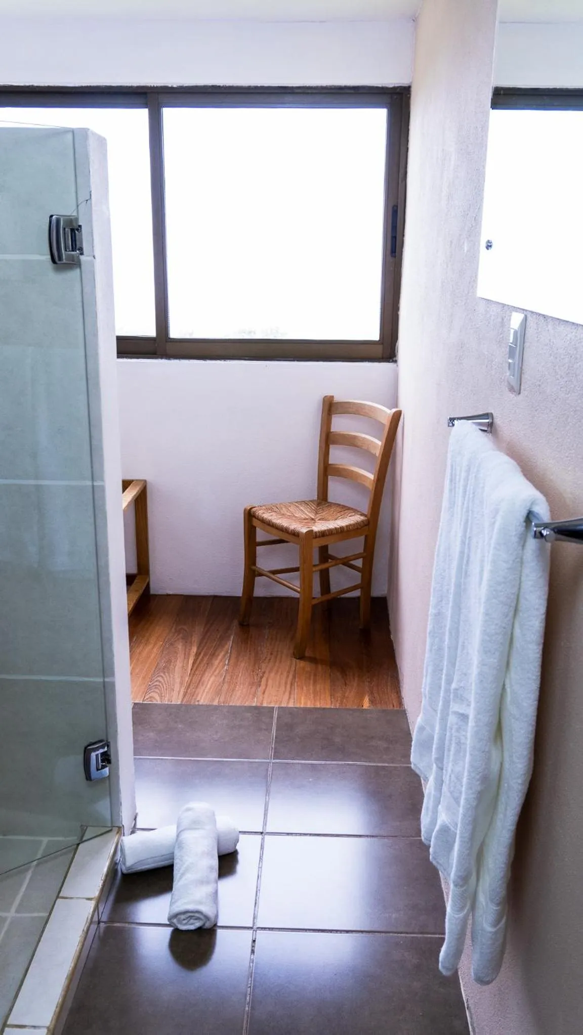 Bathroom in Poas Volcano Lodge