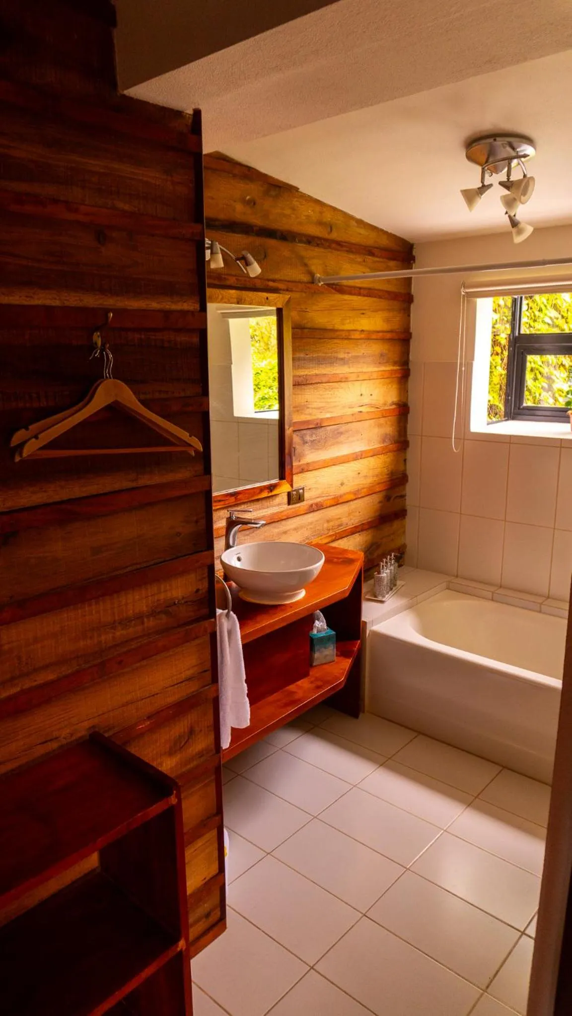 Bathroom in Poas Volcano Lodge