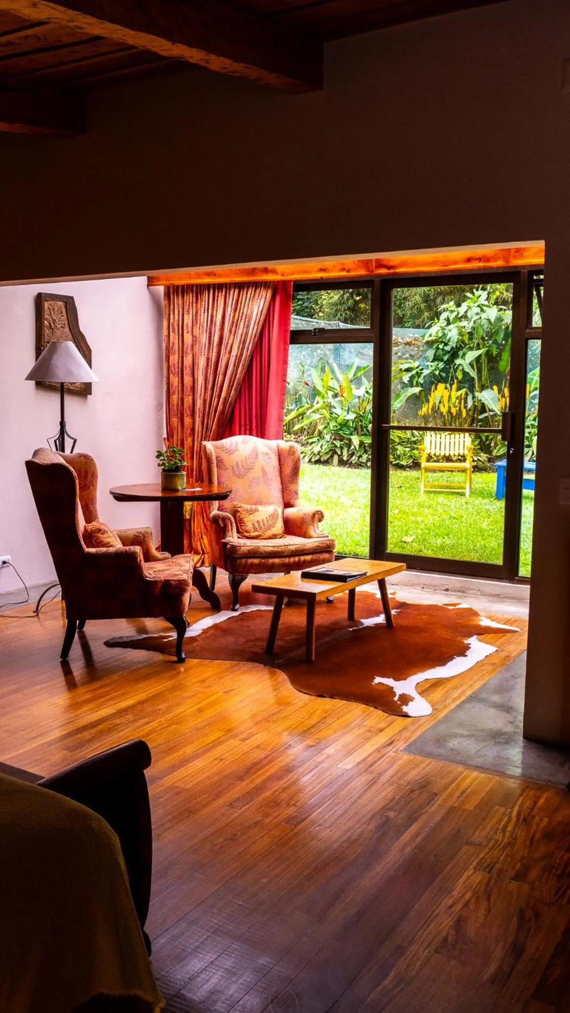 Living room in Poas Volcano Lodge