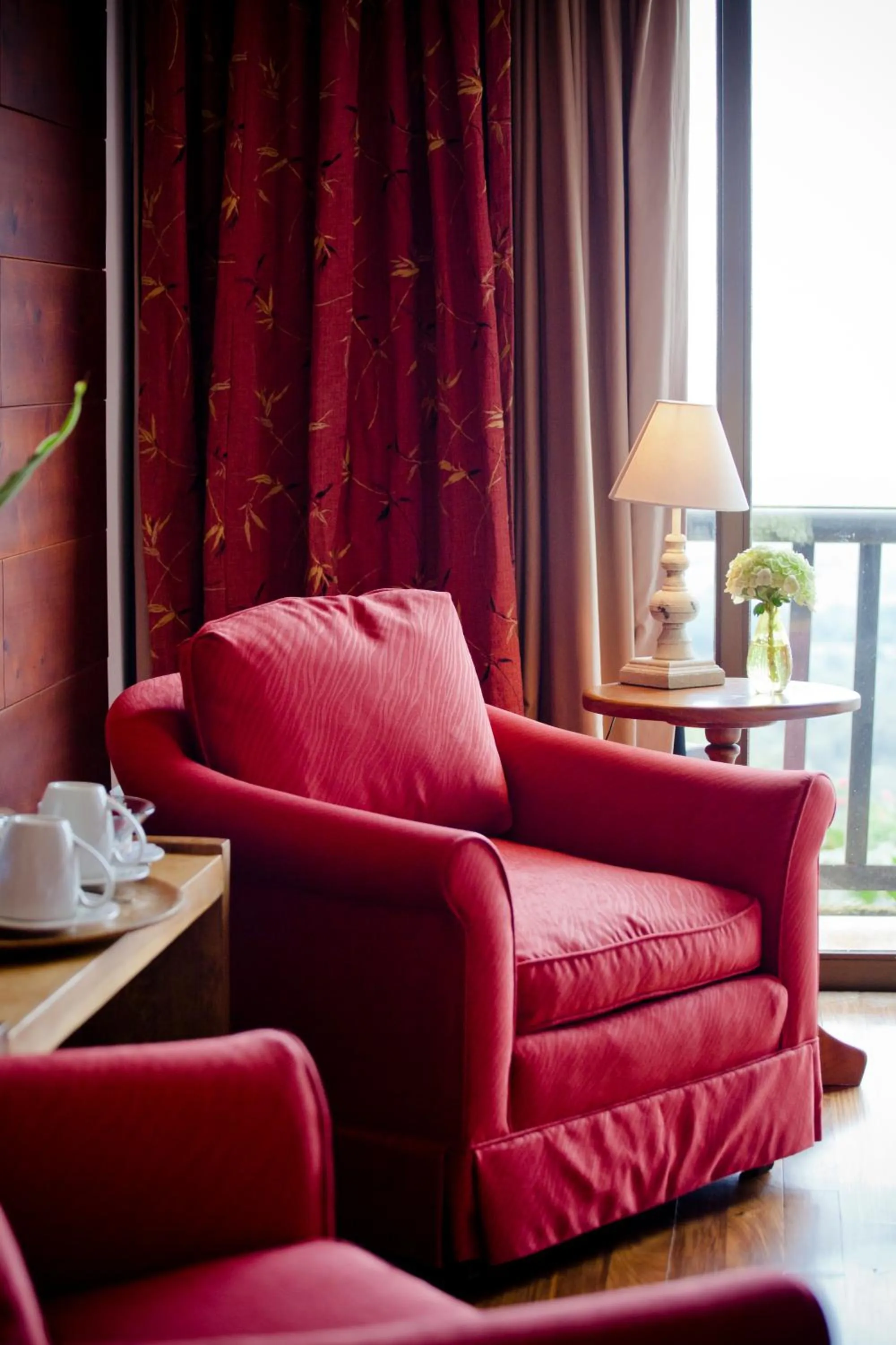 Seating area in Poas Volcano Lodge