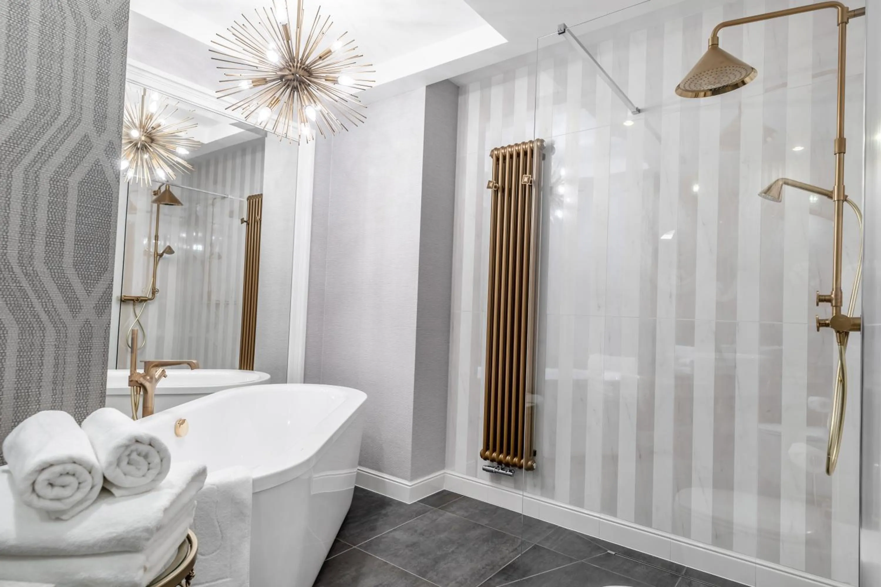 Shower in Hotel Traugutta3